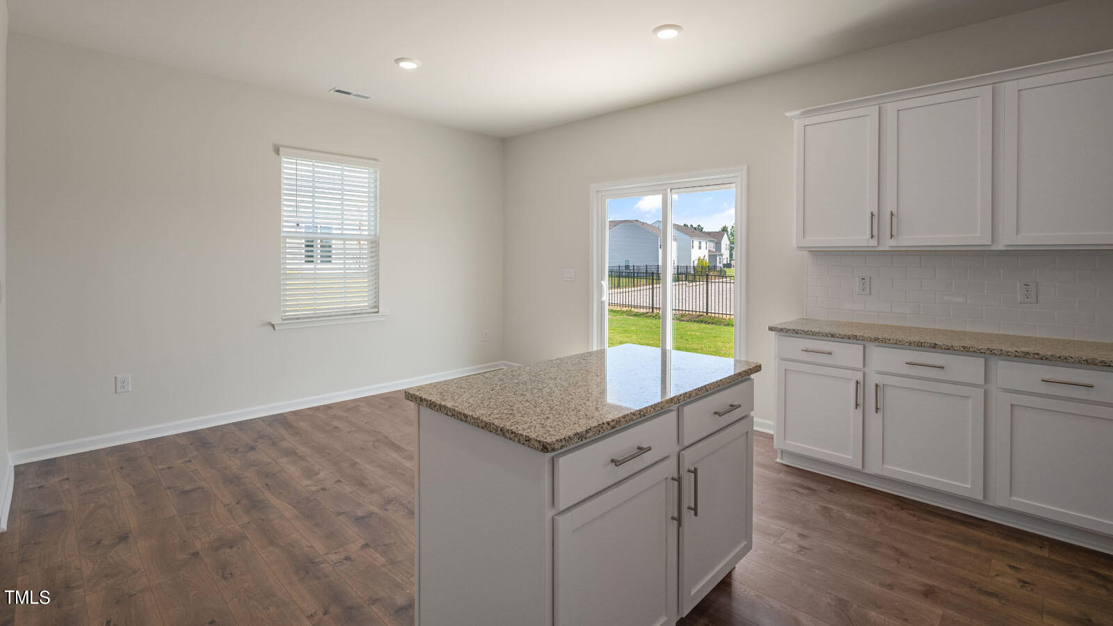 985 Ocean Court Property Photo 16
