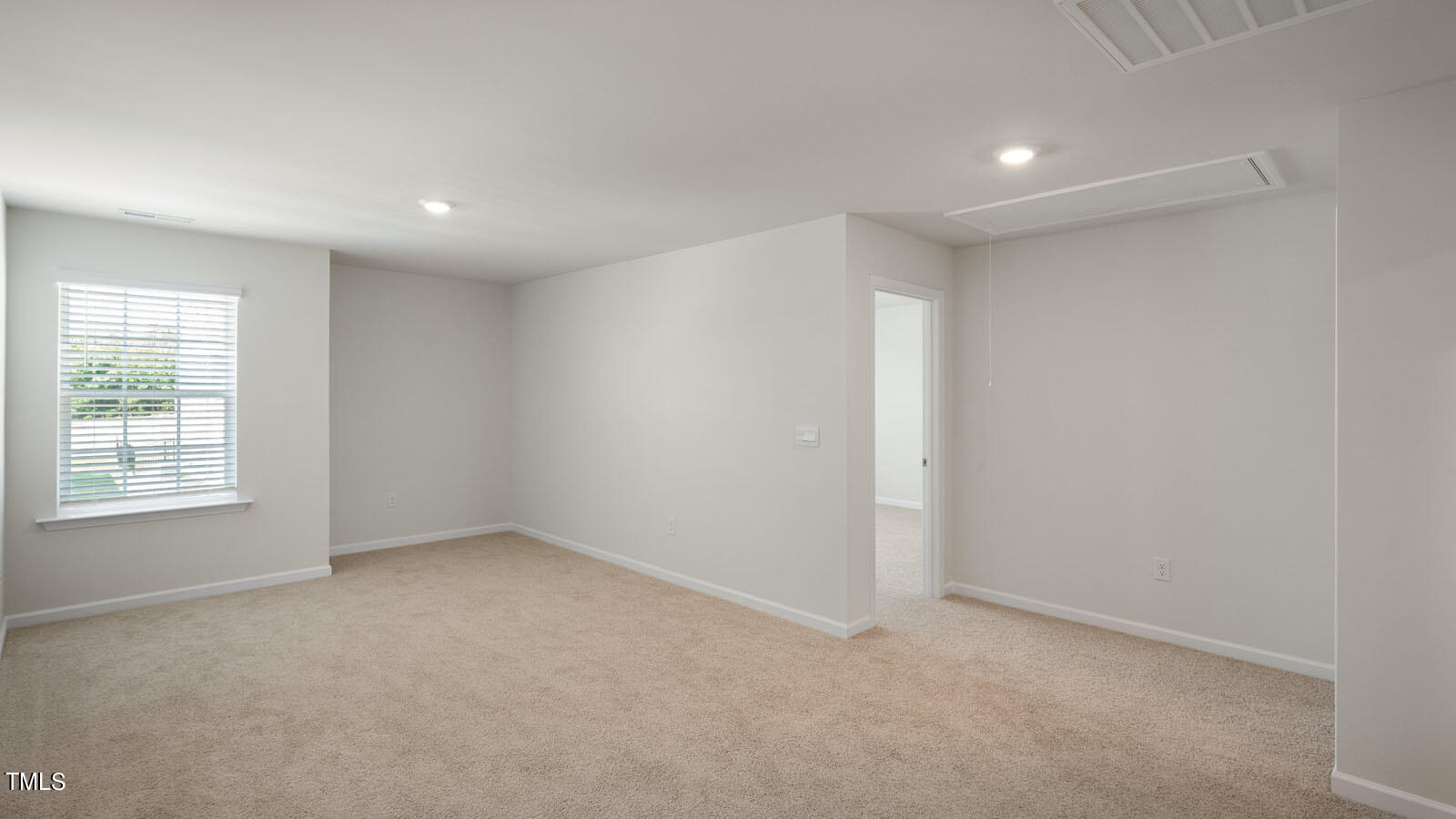 985 Ocean Court Property Photo 24