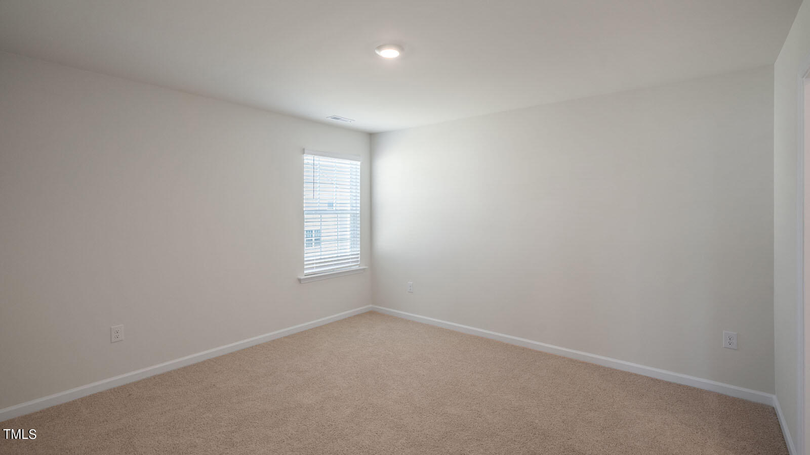 985 Ocean Court Property Photo 30