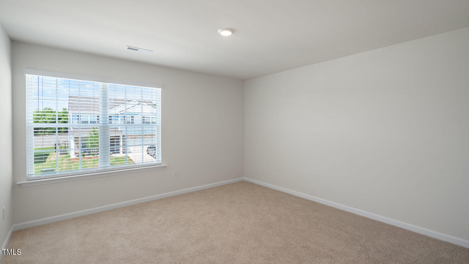 985 Ocean Court Property Photo 31