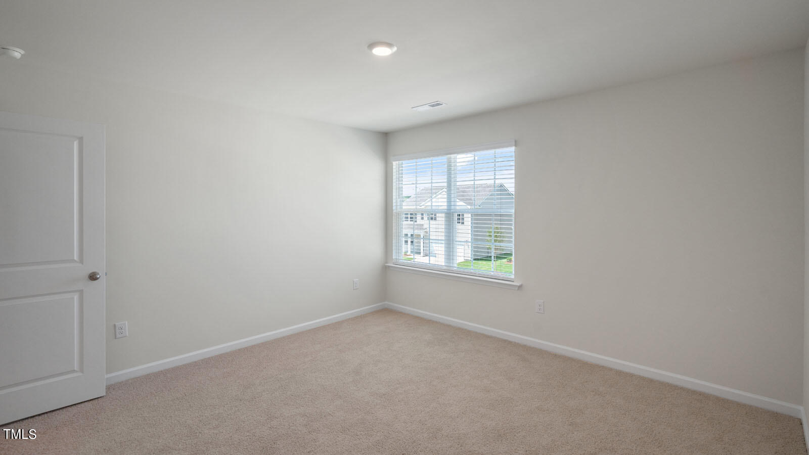 985 Ocean Court Property Photo 32