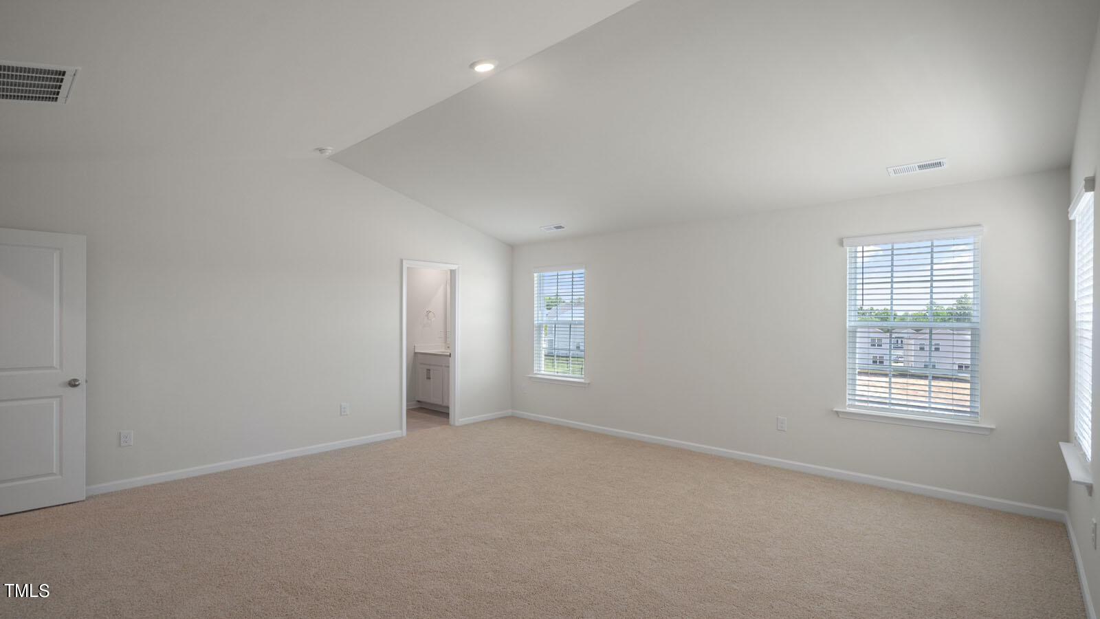 985 Ocean Court Property Photo 34