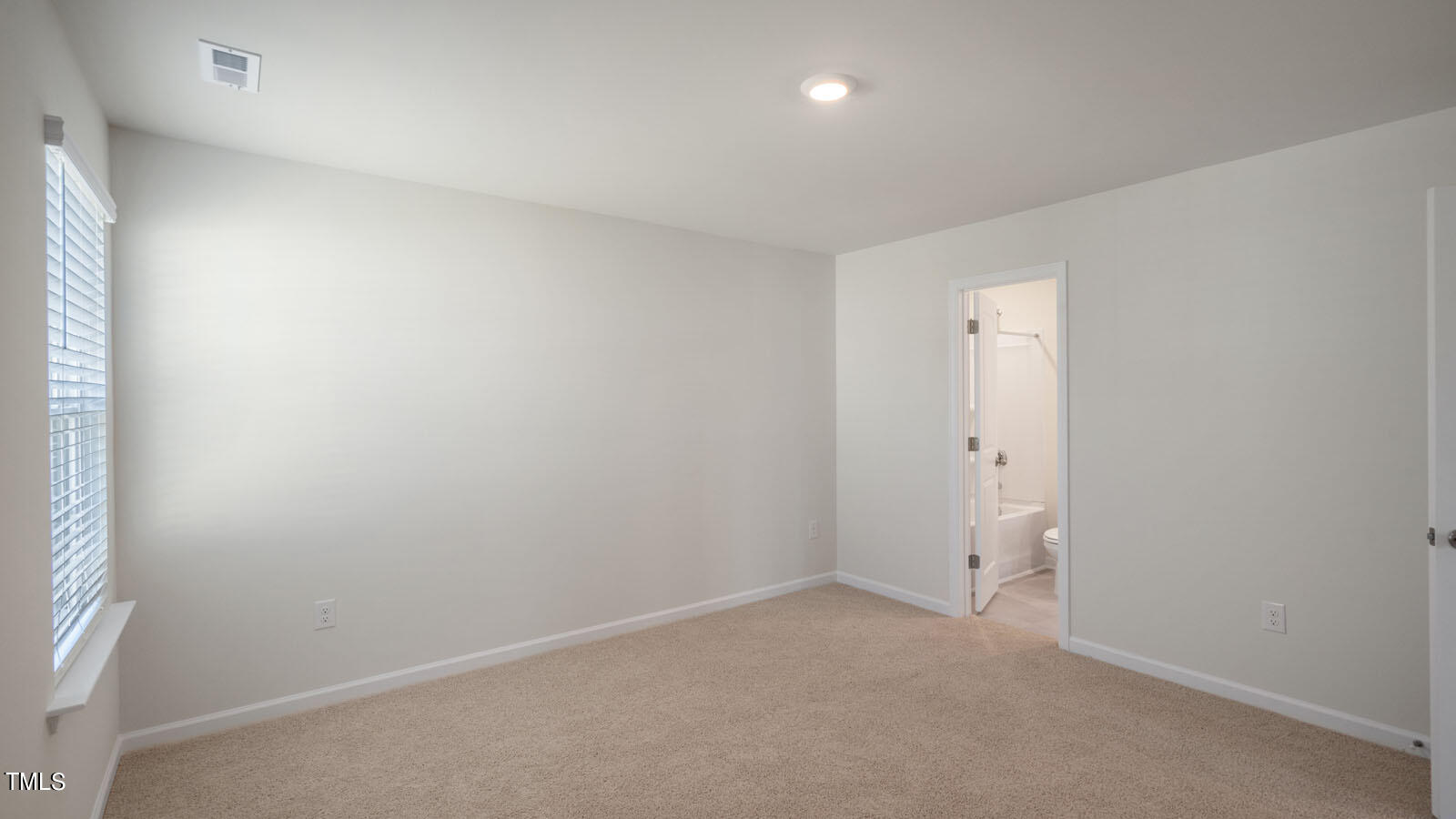 985 Ocean Court Property Photo 36