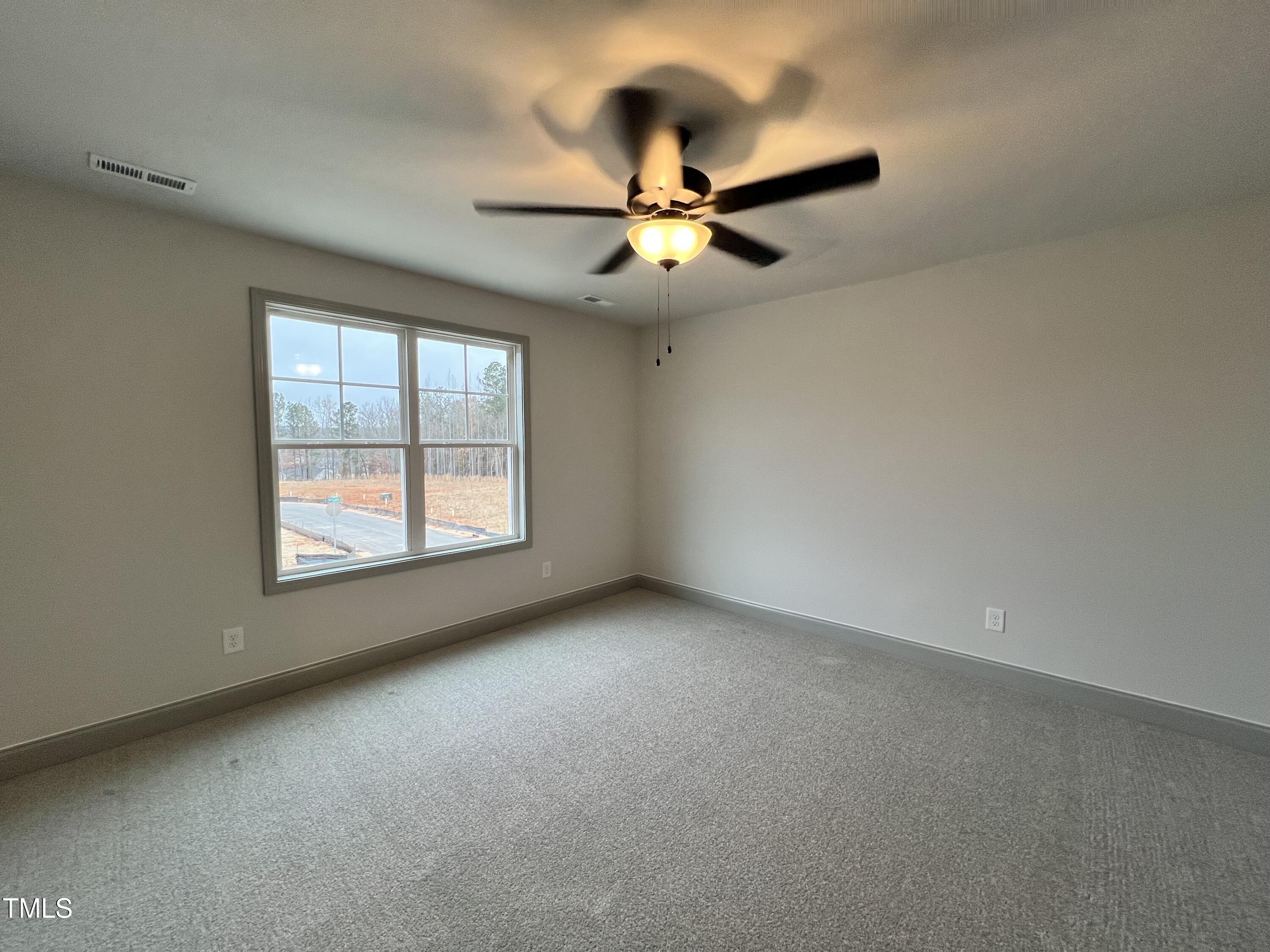136 S Mistflower Street Property Photo 7