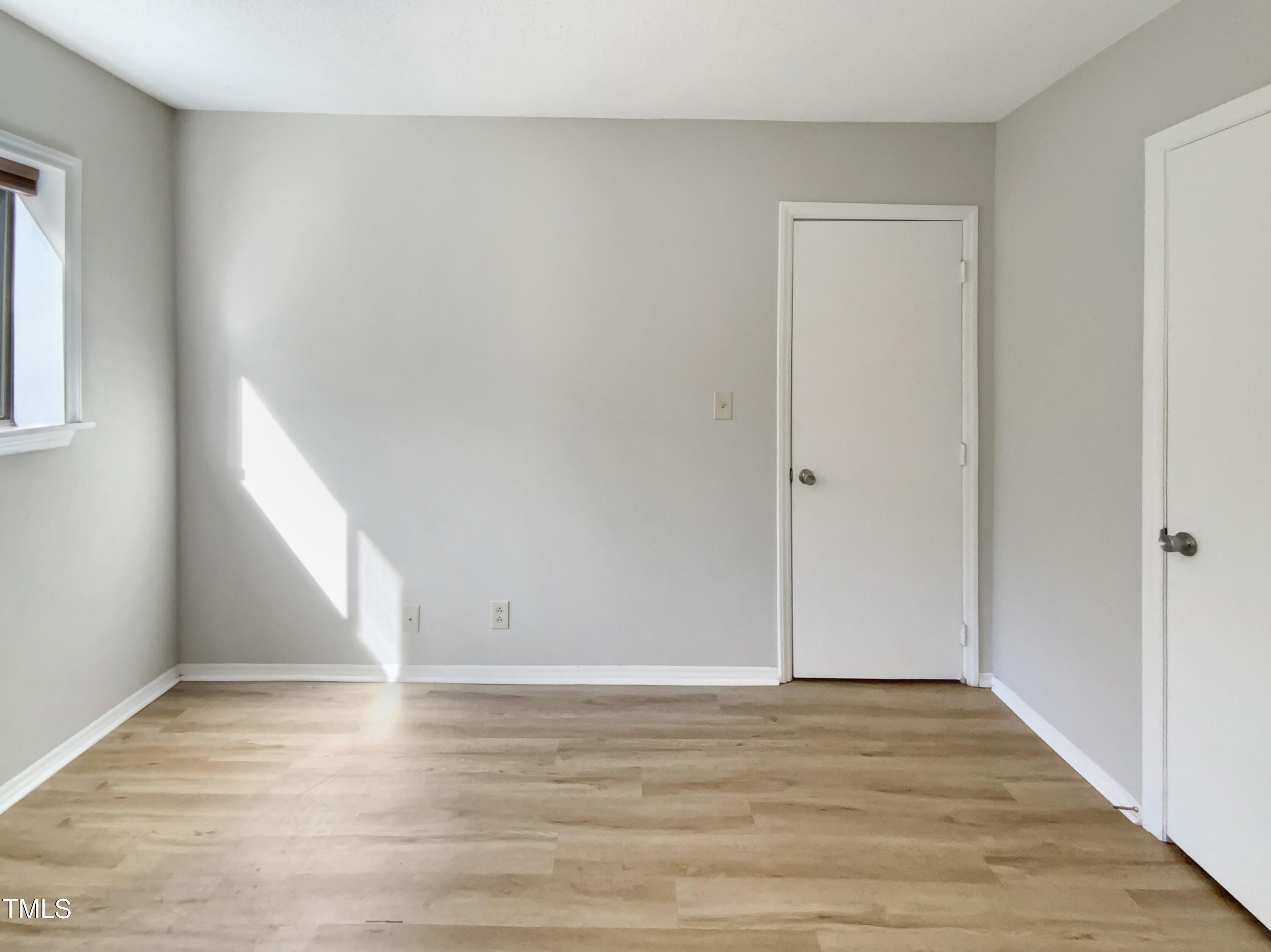 5038 Flint Ridge Place Property Photo 5