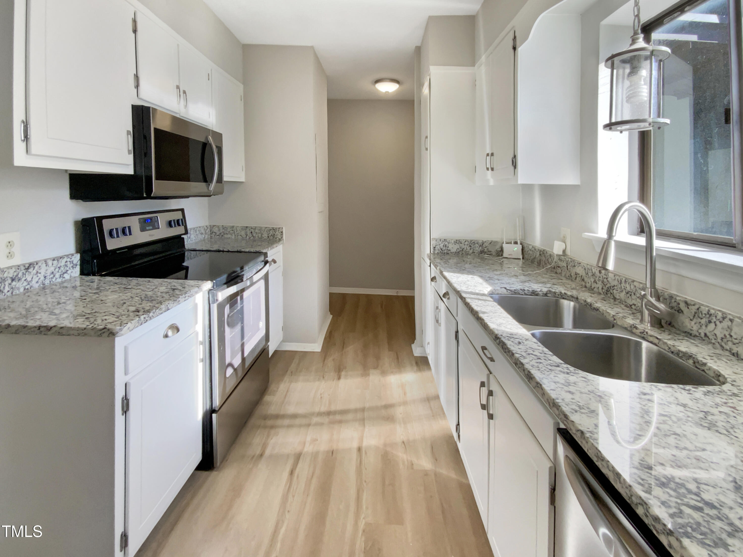 5038 Flint Ridge Place Property Photo 12