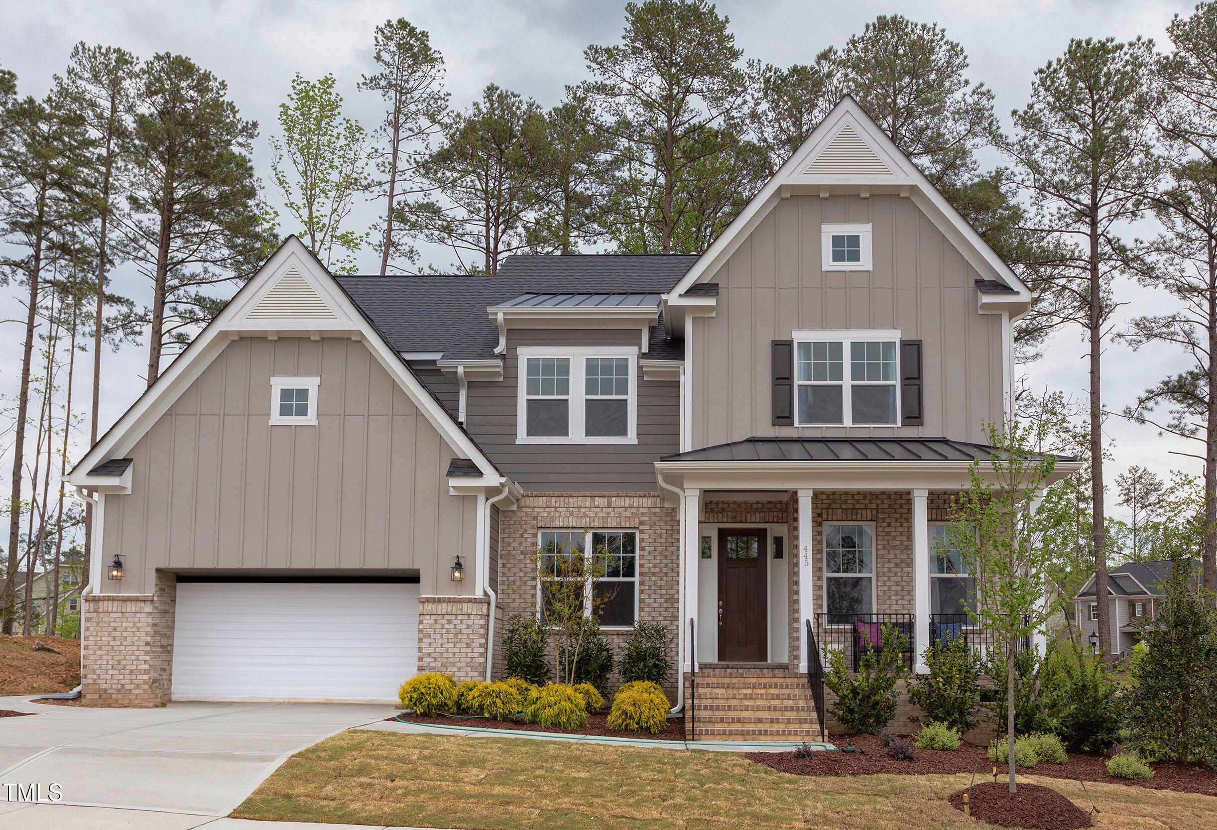 9520 Wood River Drive Property Photo 1