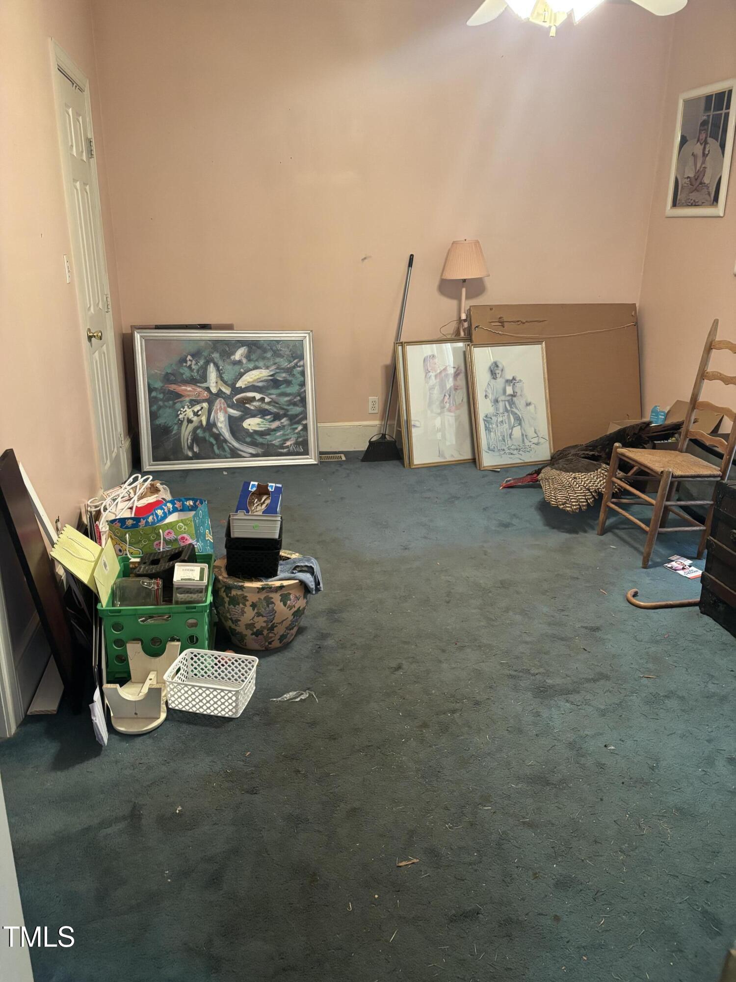 403 E Railroad Street Property Photo 29