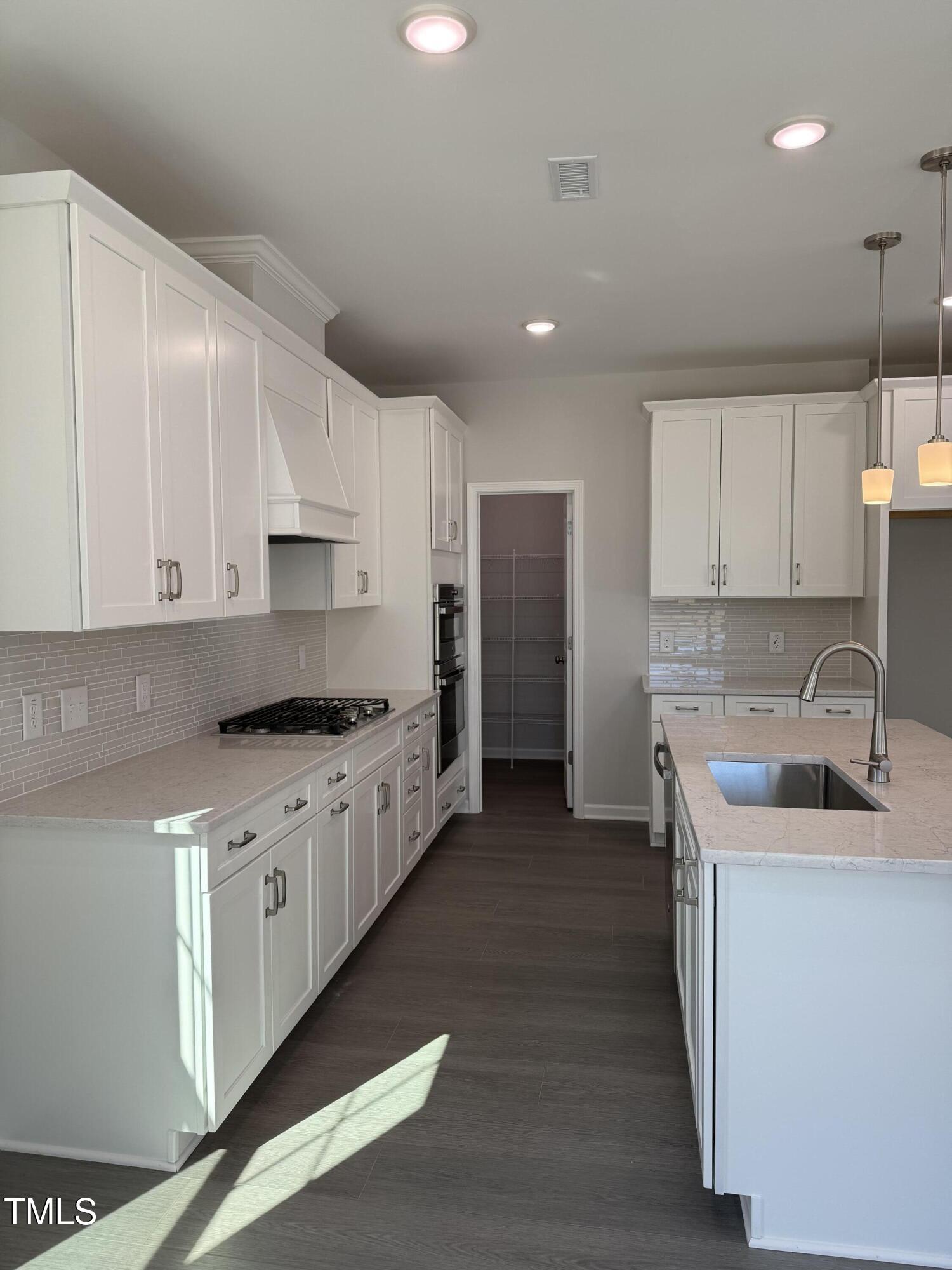 2391 Englemann Dr Drive # 124 Property Photo 8