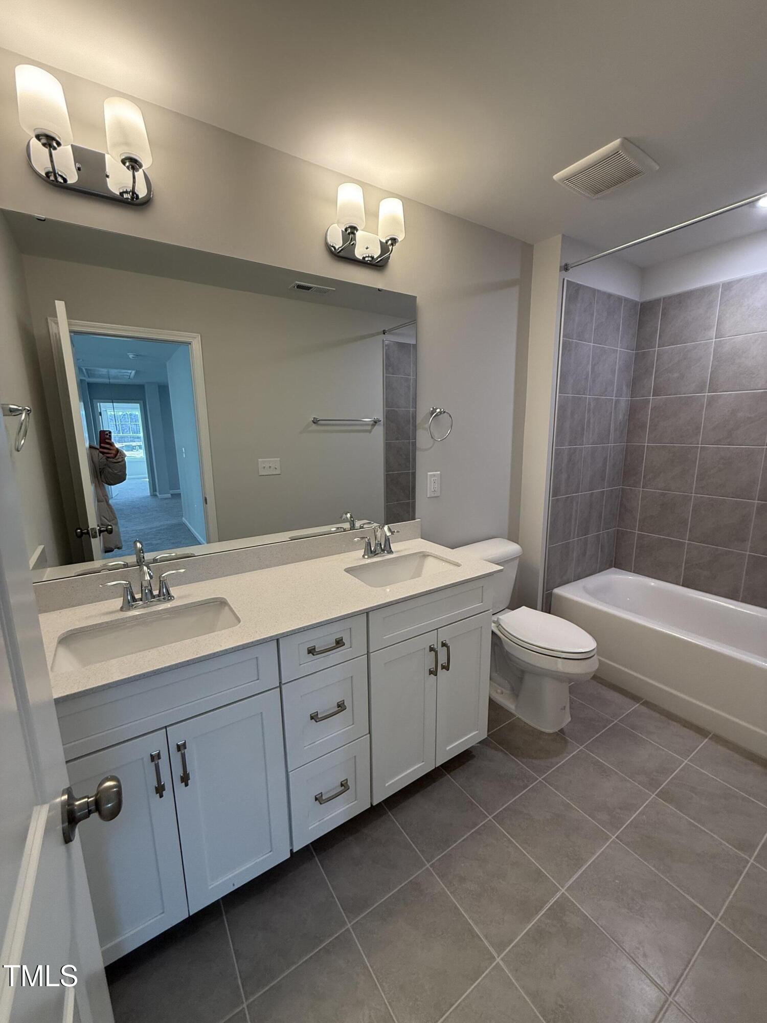 2391 Englemann Dr Drive # 124 Property Photo 17