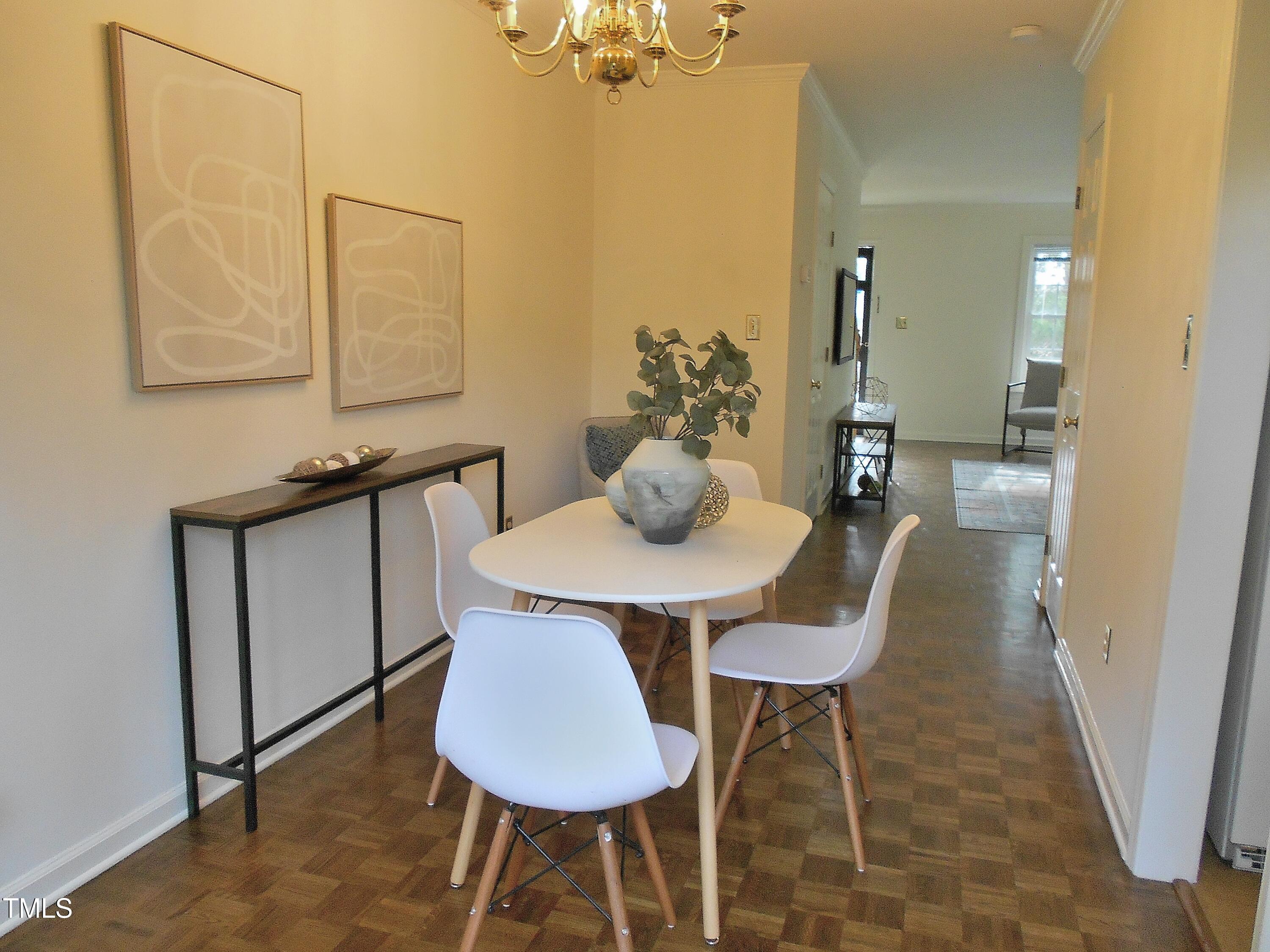 3738 Jamestown Circle Property Photo 4