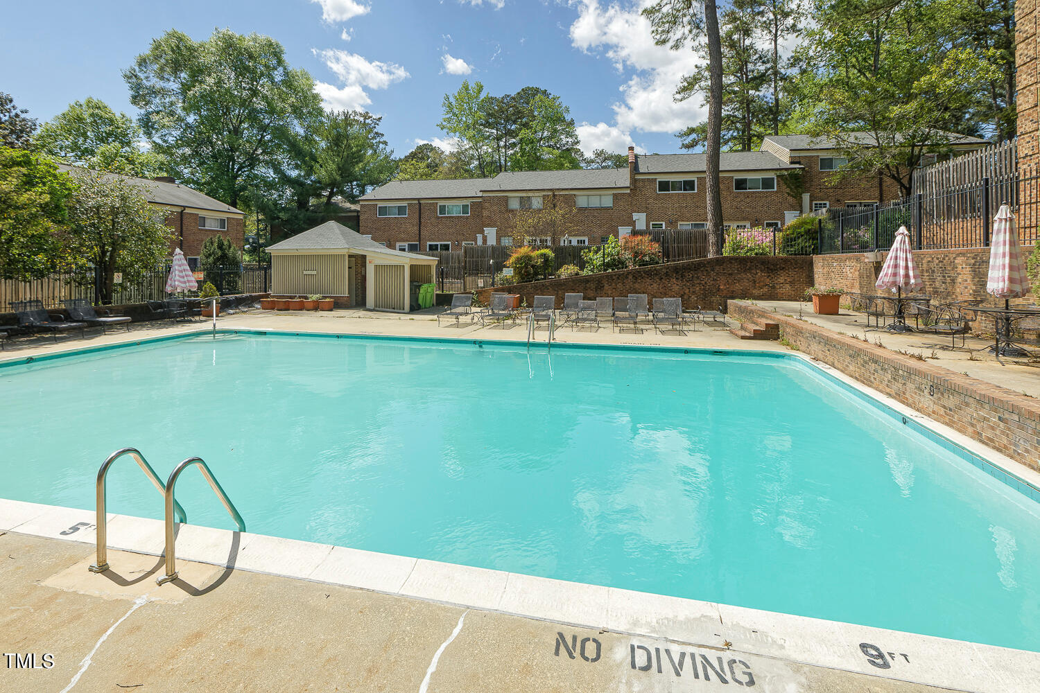3738 Jamestown Circle Property Photo 17