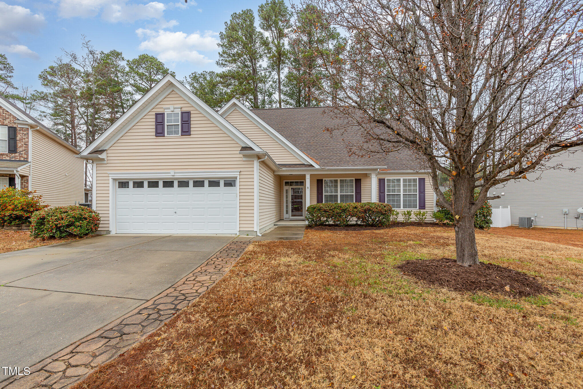 2204 Regent Court Property Photo 1
