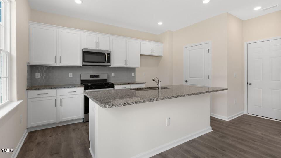 432 Ashley Run Property Photo 16