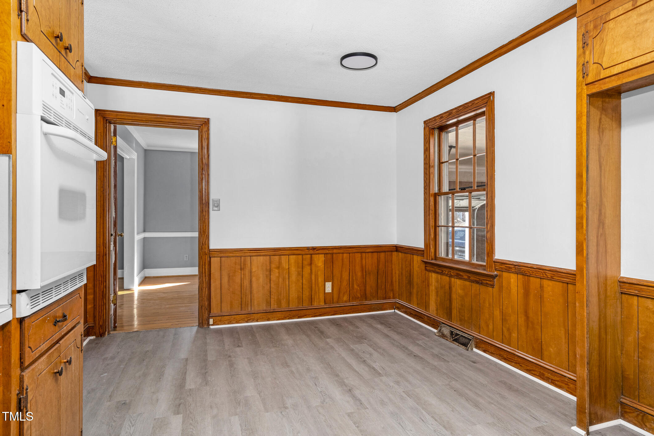 1211 Red Banks Road Property Photo 11