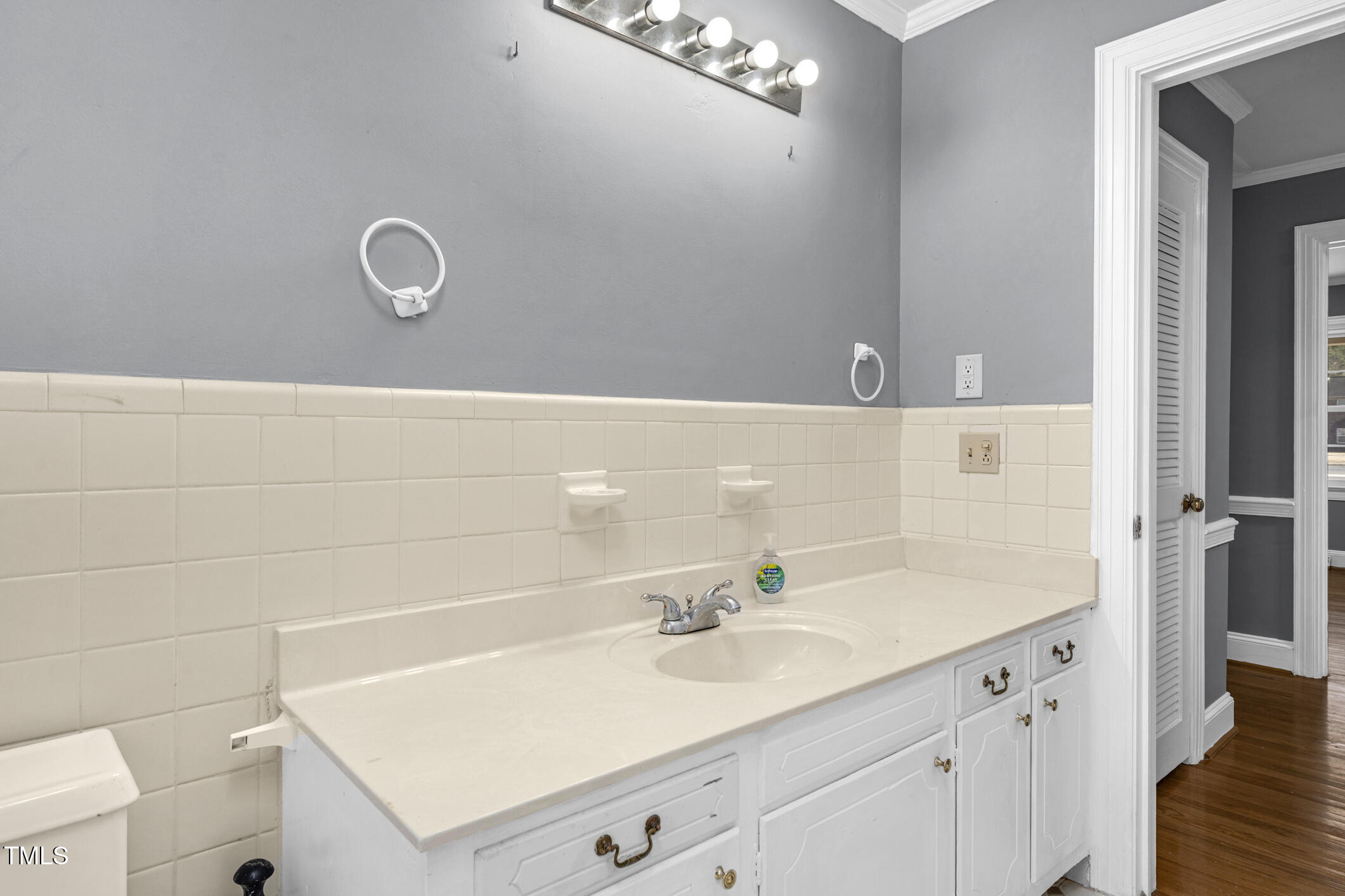 1211 Red Banks Road Property Photo 21