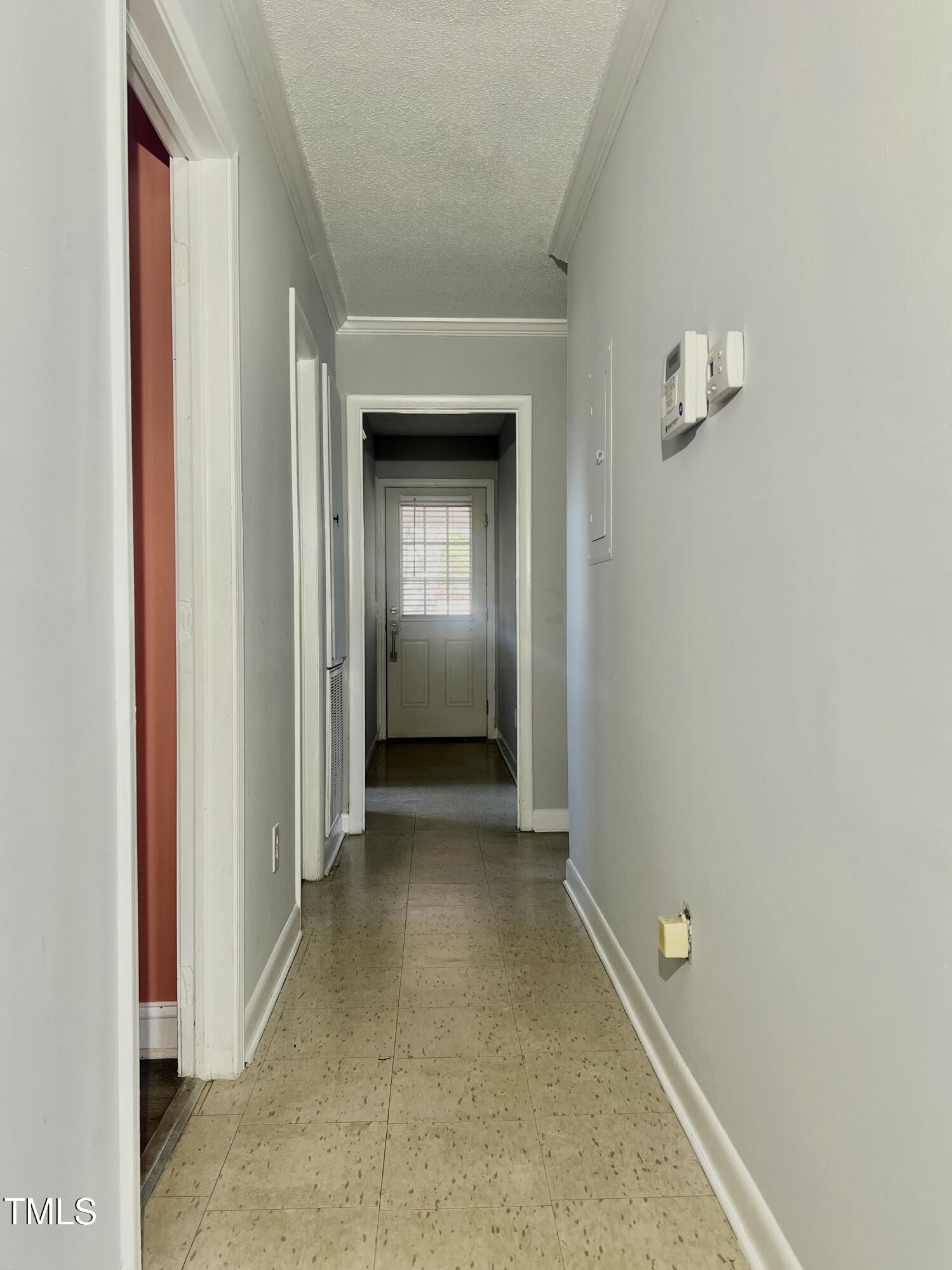 414 Sampson Street Property Photo 4