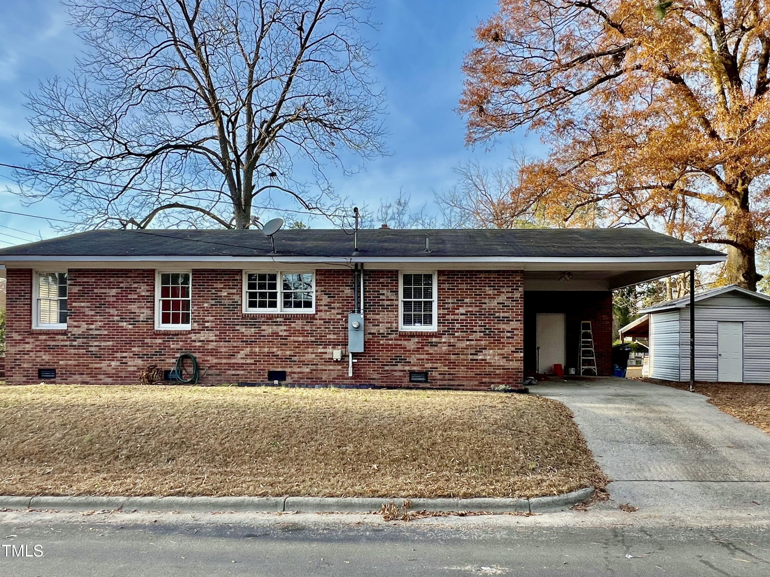 414 Sampson Street Property Photo 17