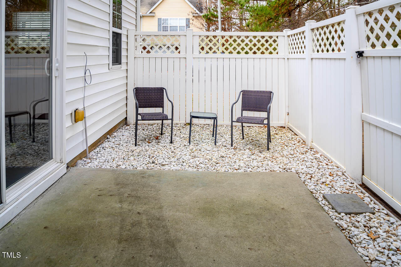 7703 River Field Drive Property Photo 4