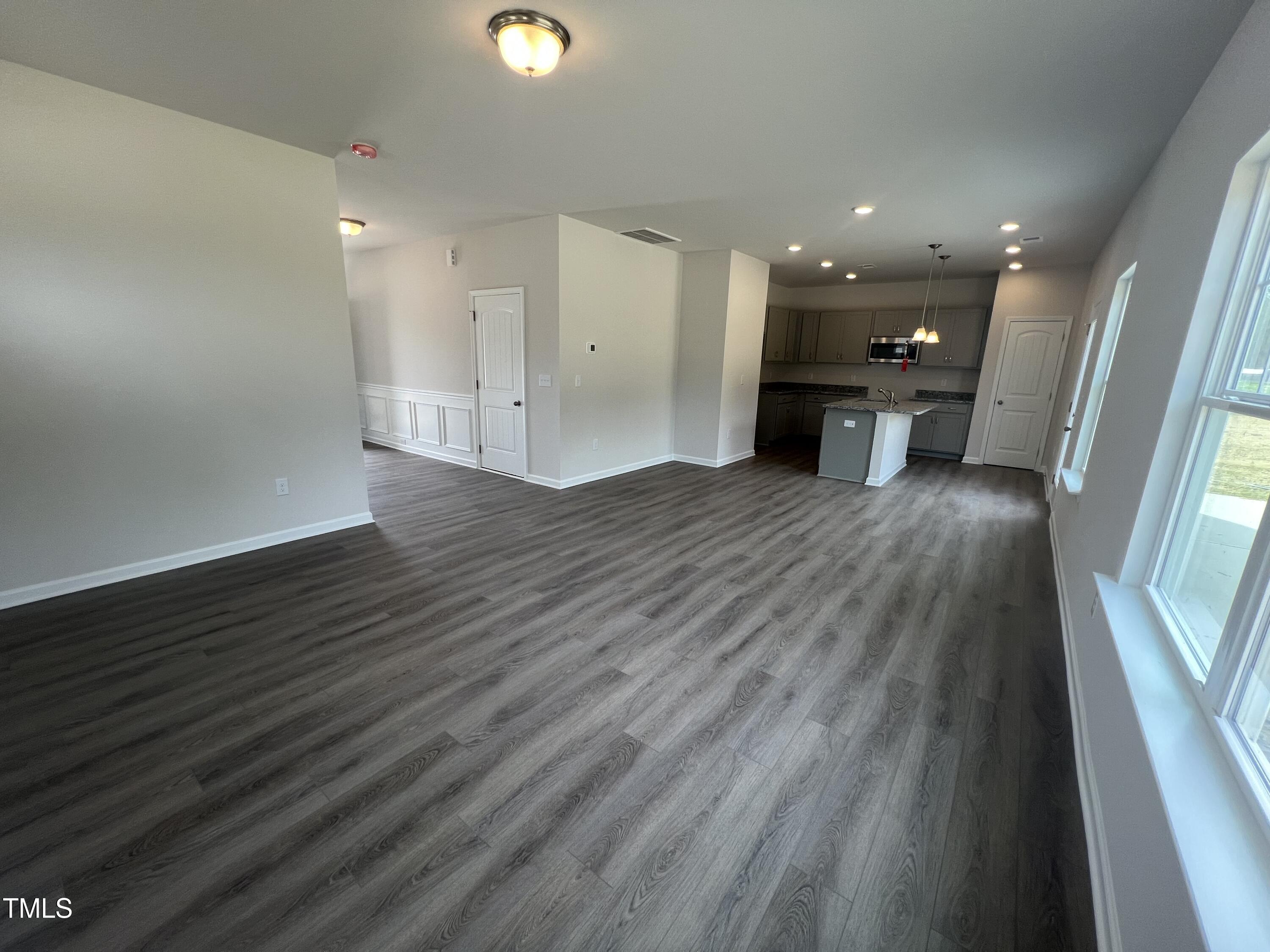 165 Knoll Way Property Photo 6