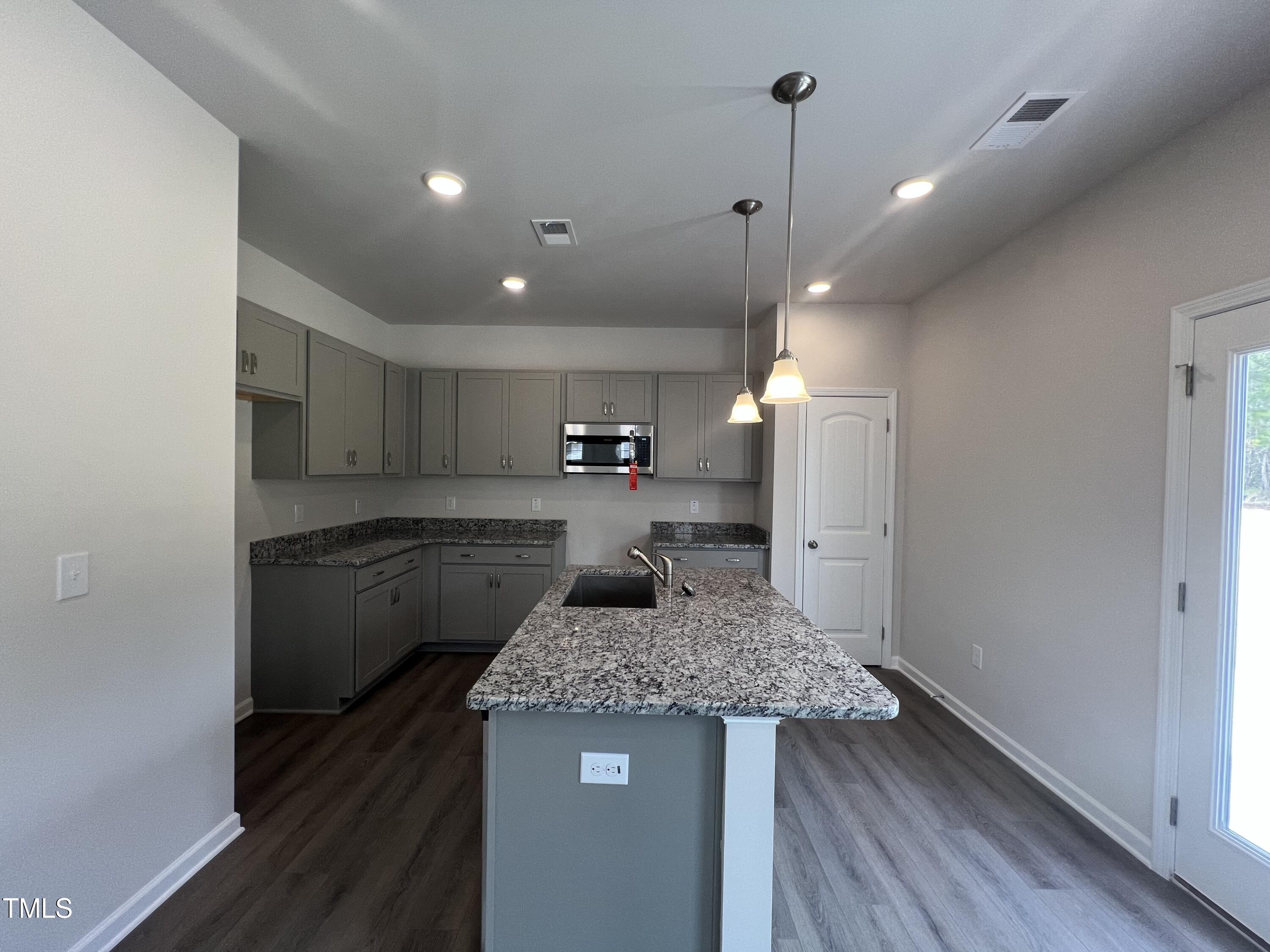 165 Knoll Way Property Photo 8