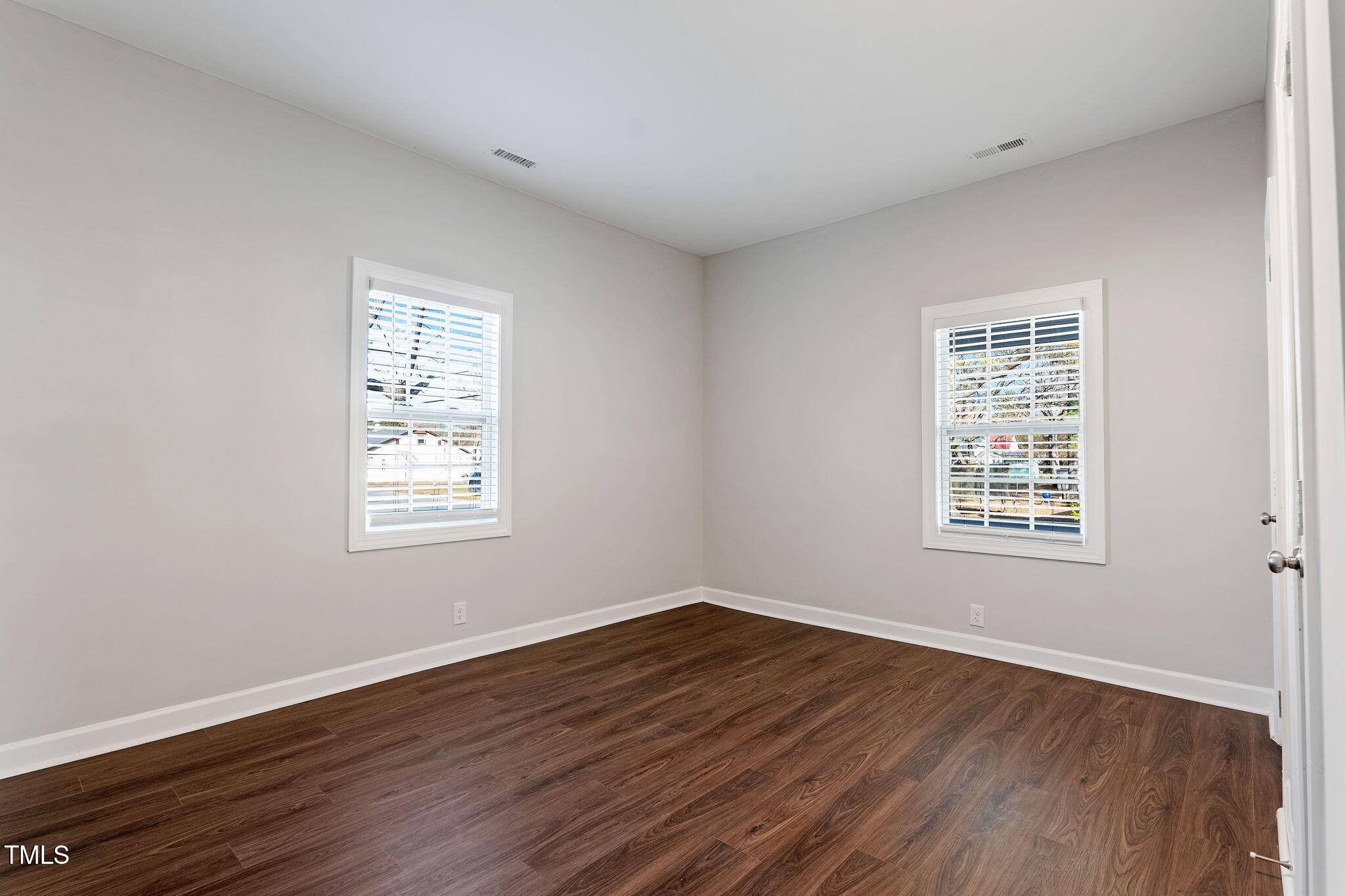 1003 W Anderson Street Property Photo 16