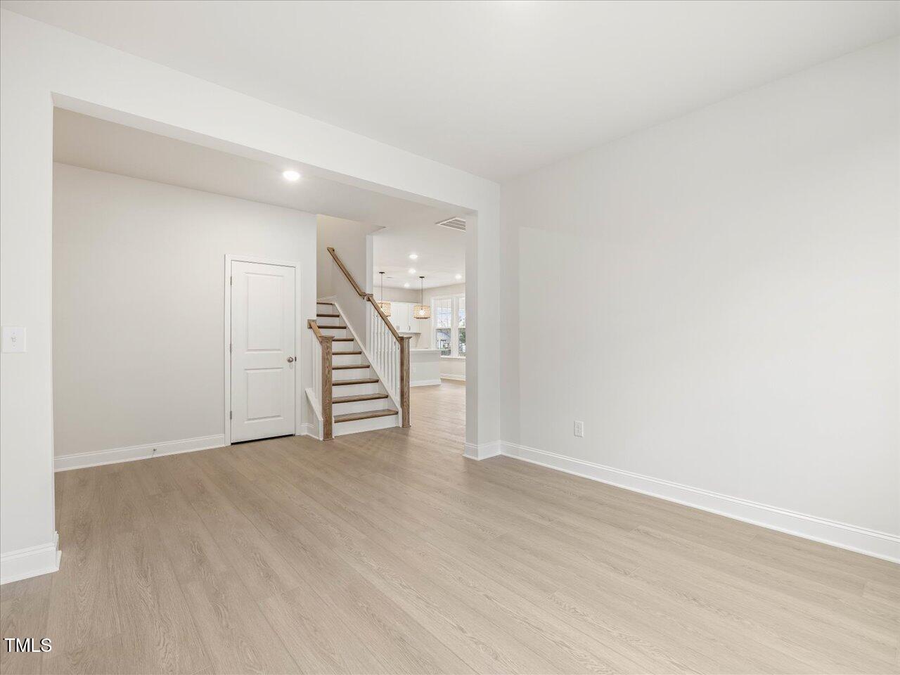 906 Brookfield Drive Property Photo 12