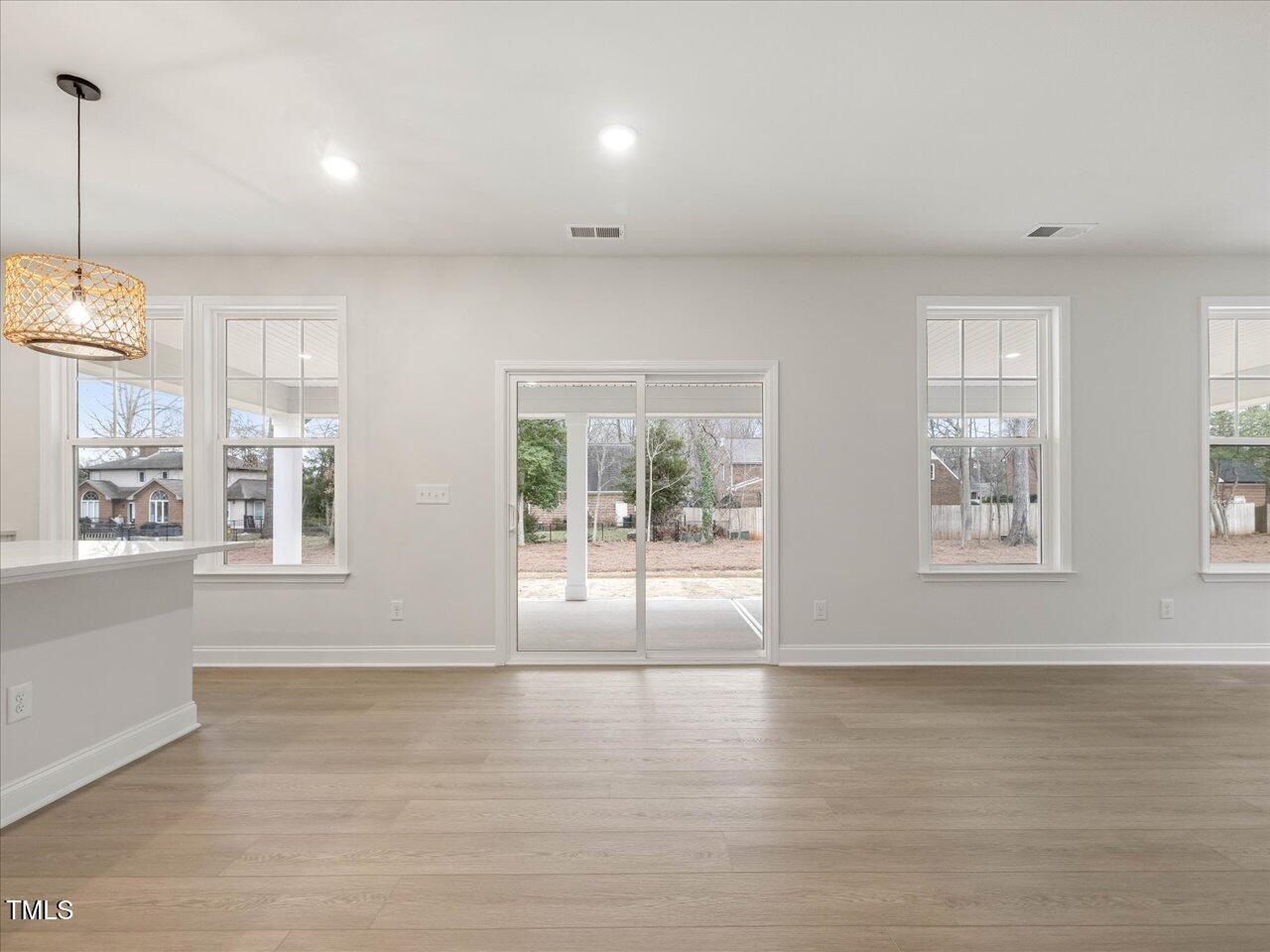 906 Brookfield Drive Property Photo 17