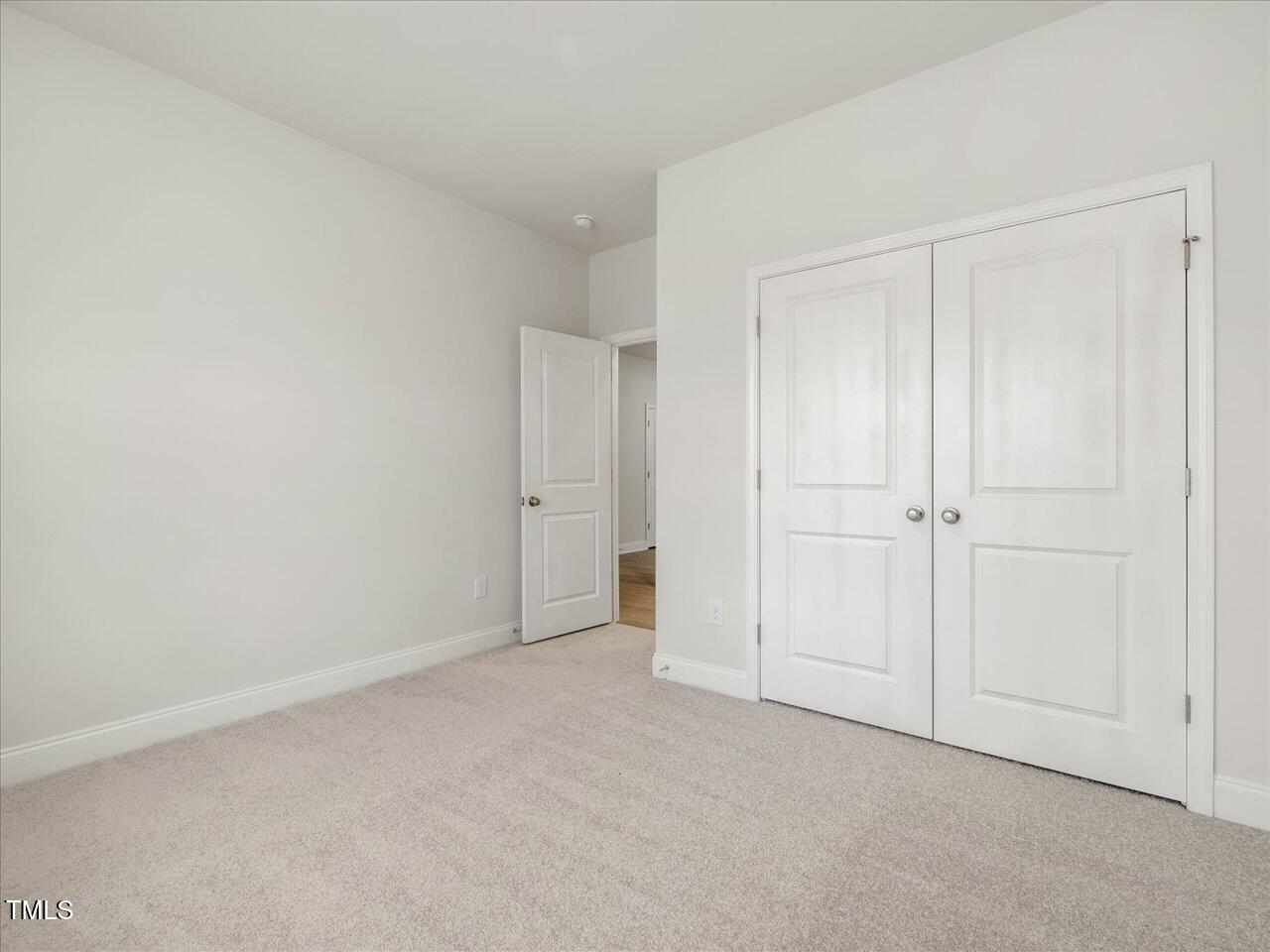 906 Brookfield Drive Property Photo 32