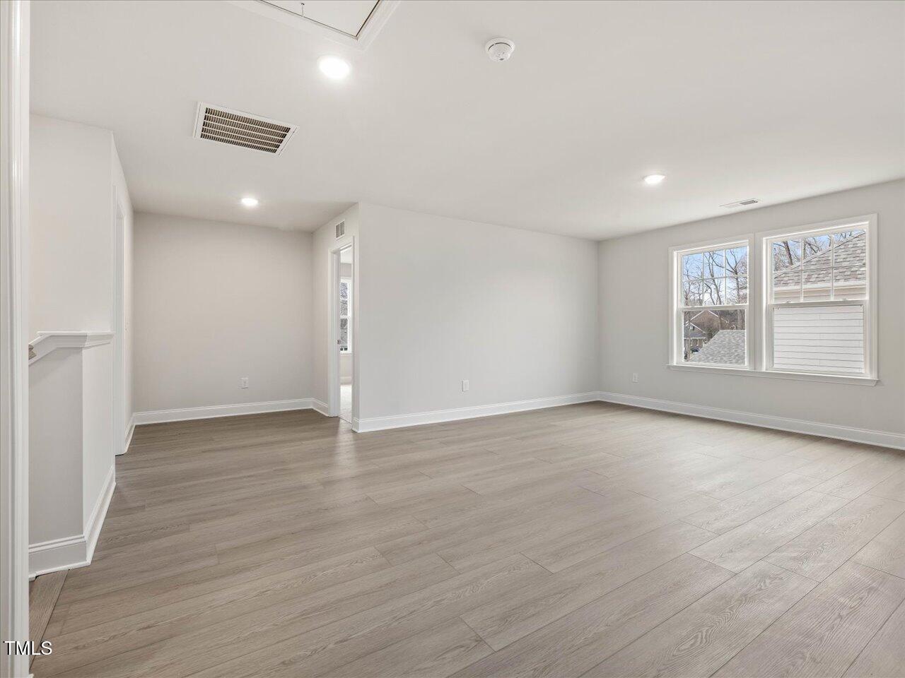906 Brookfield Drive Property Photo 34