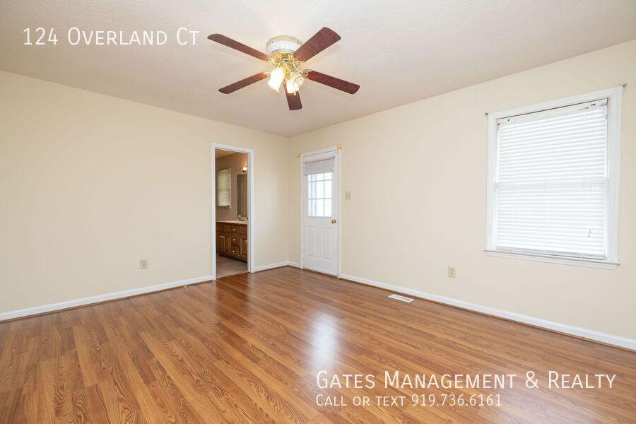 124 Overland Court Property Photo 15