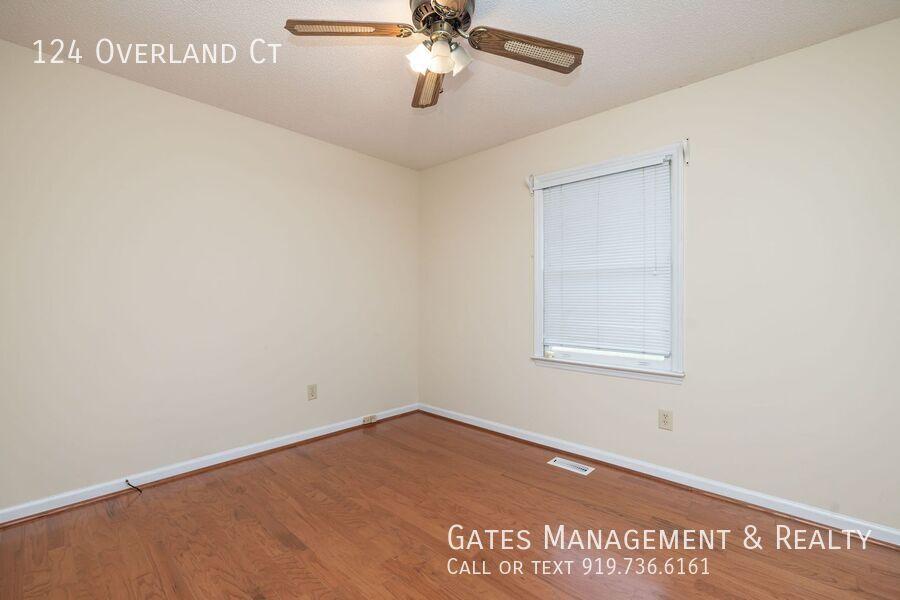 124 Overland Court Property Photo 18