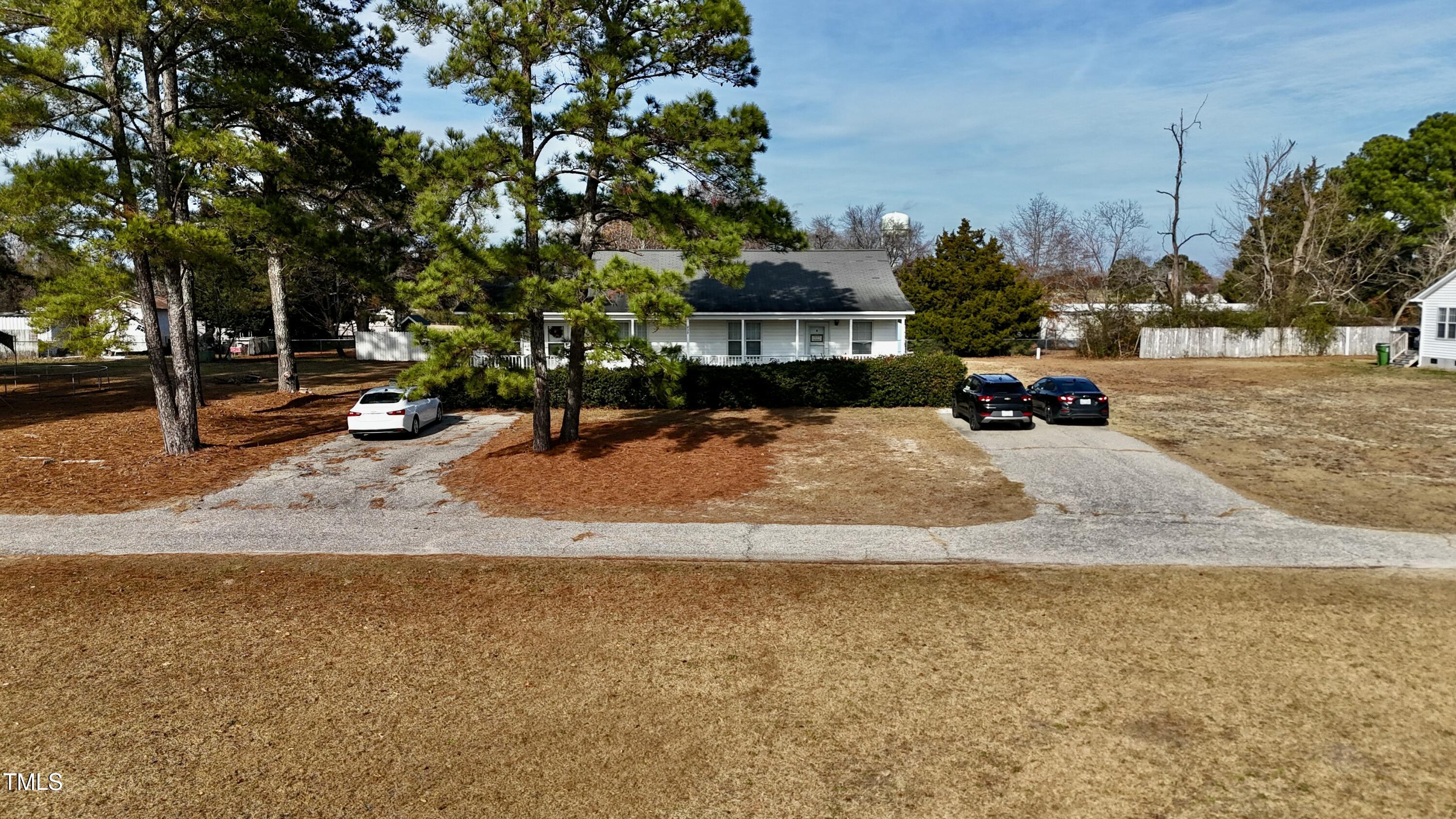 207 Colby Lane Property Photo 1