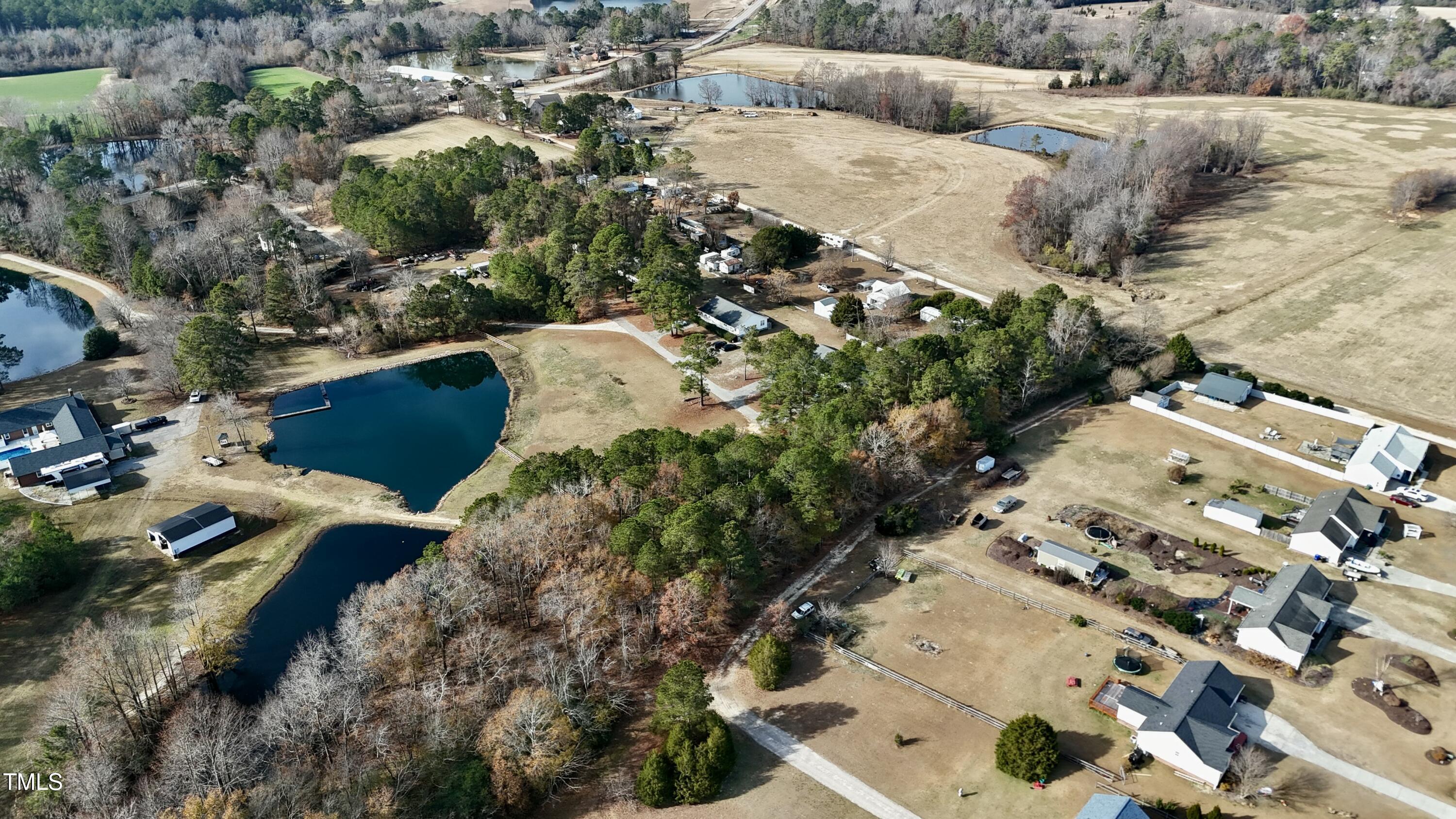207 Colby Lane Property Photo 4
