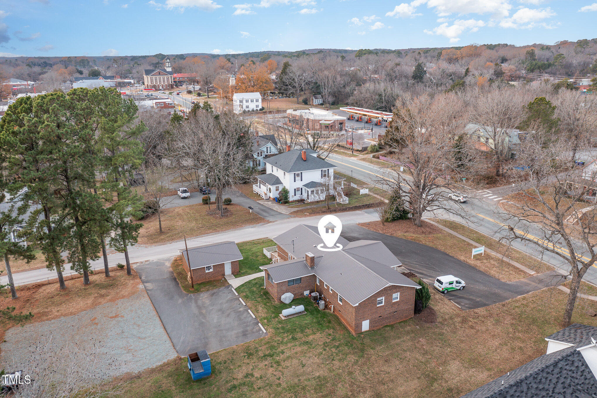 250 East Street Property Photo 5