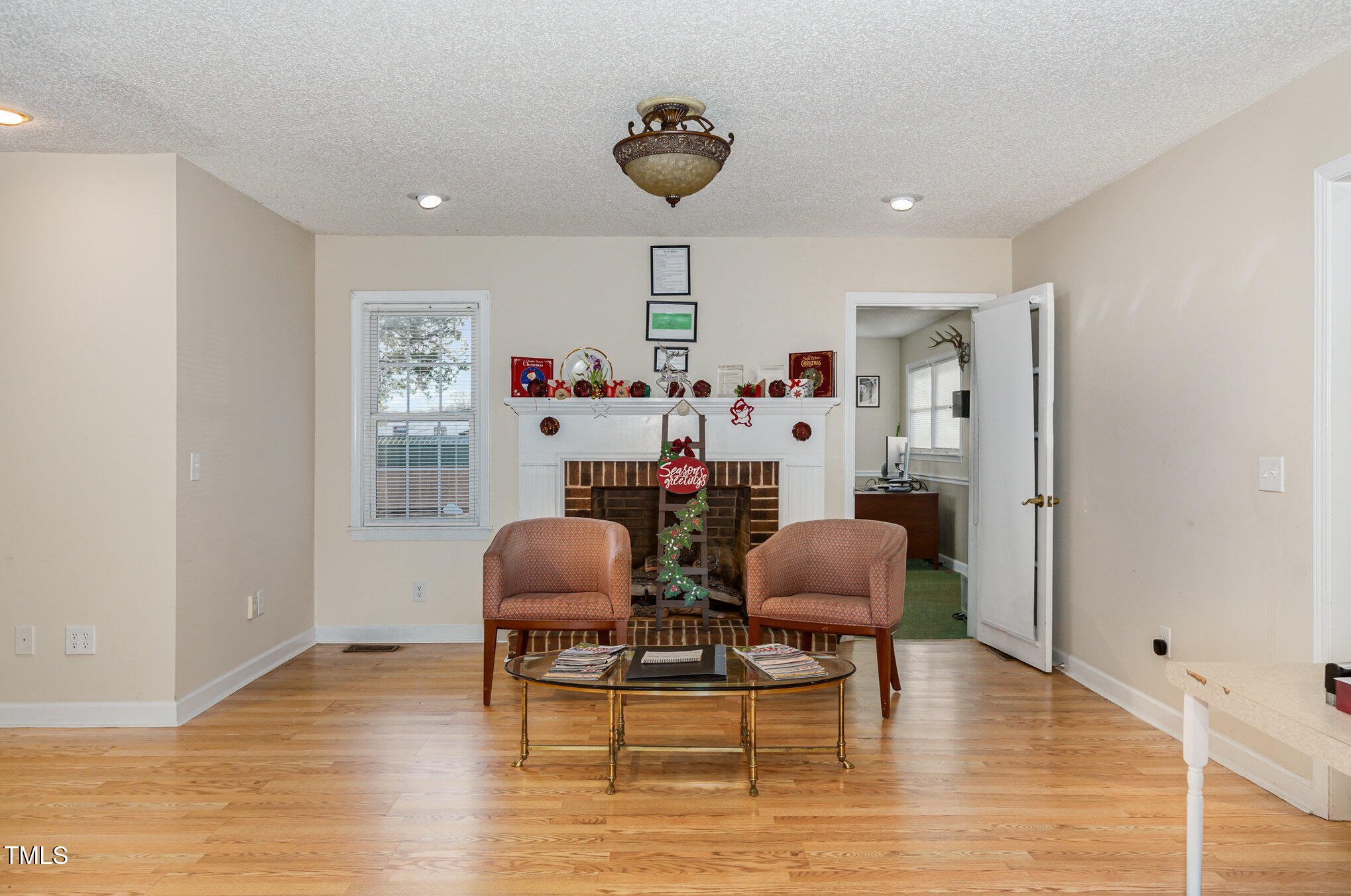 250 East Street Property Photo 7