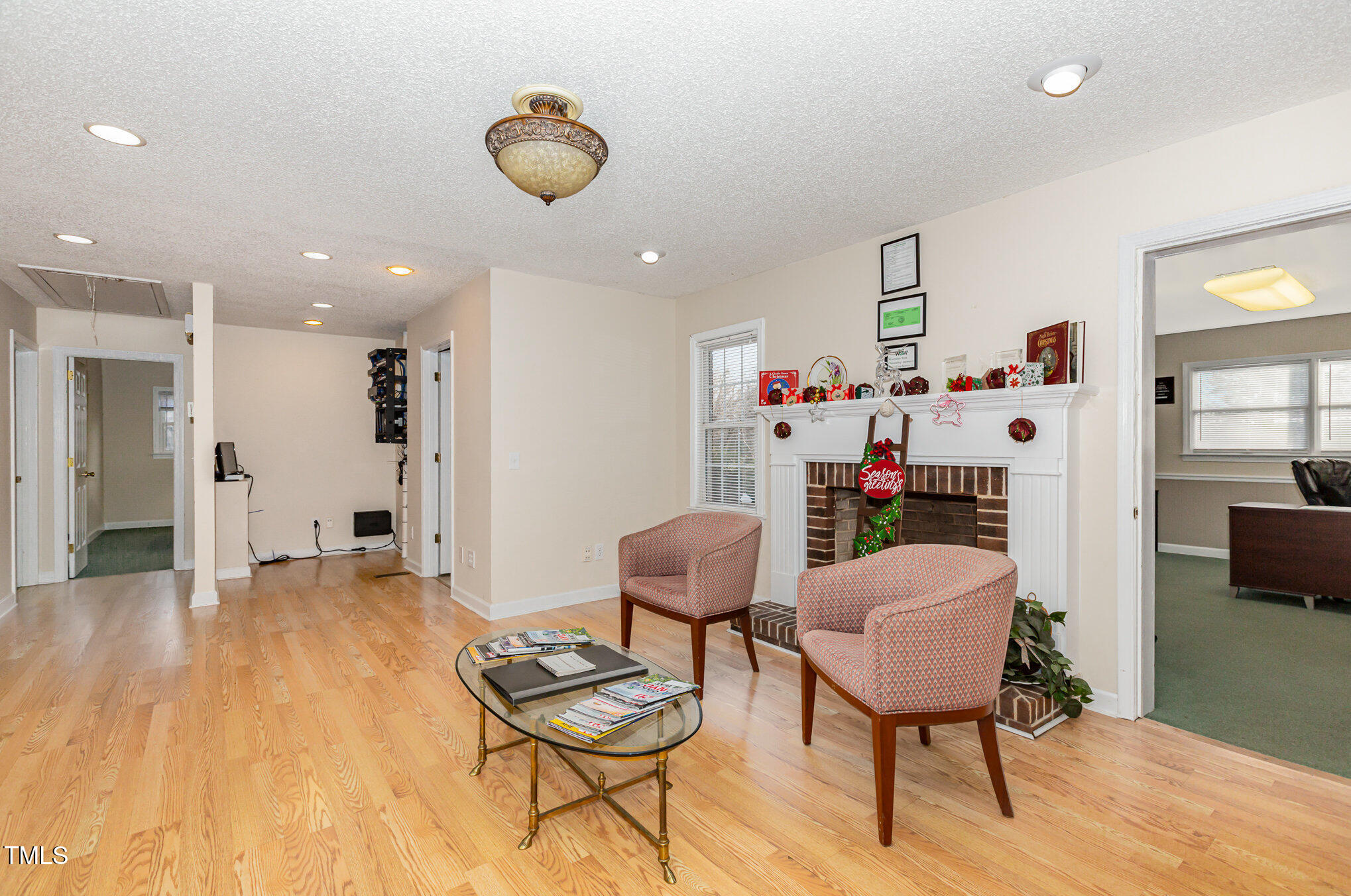 250 East Street Property Photo 8