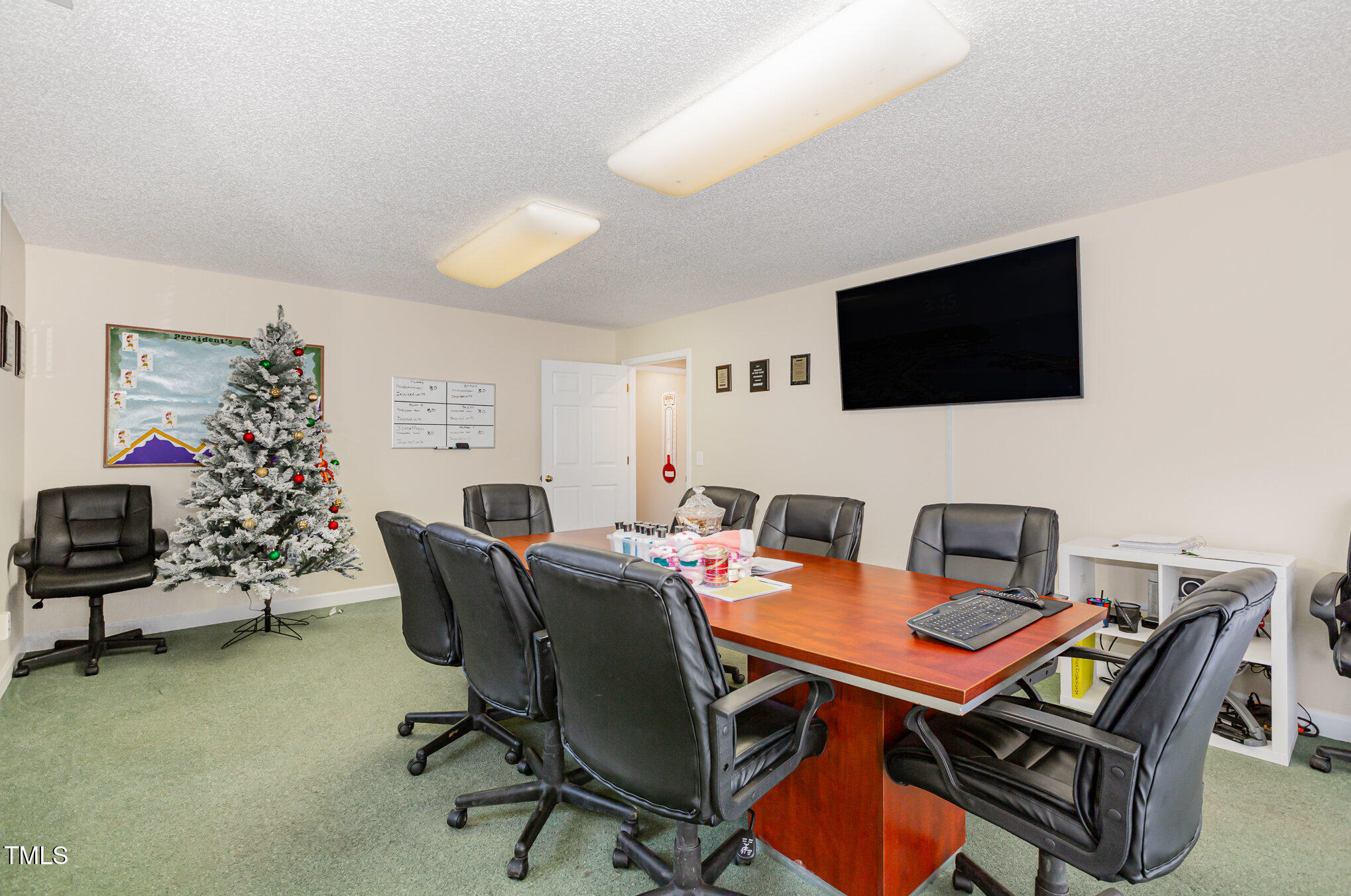 250 East Street Property Photo 15