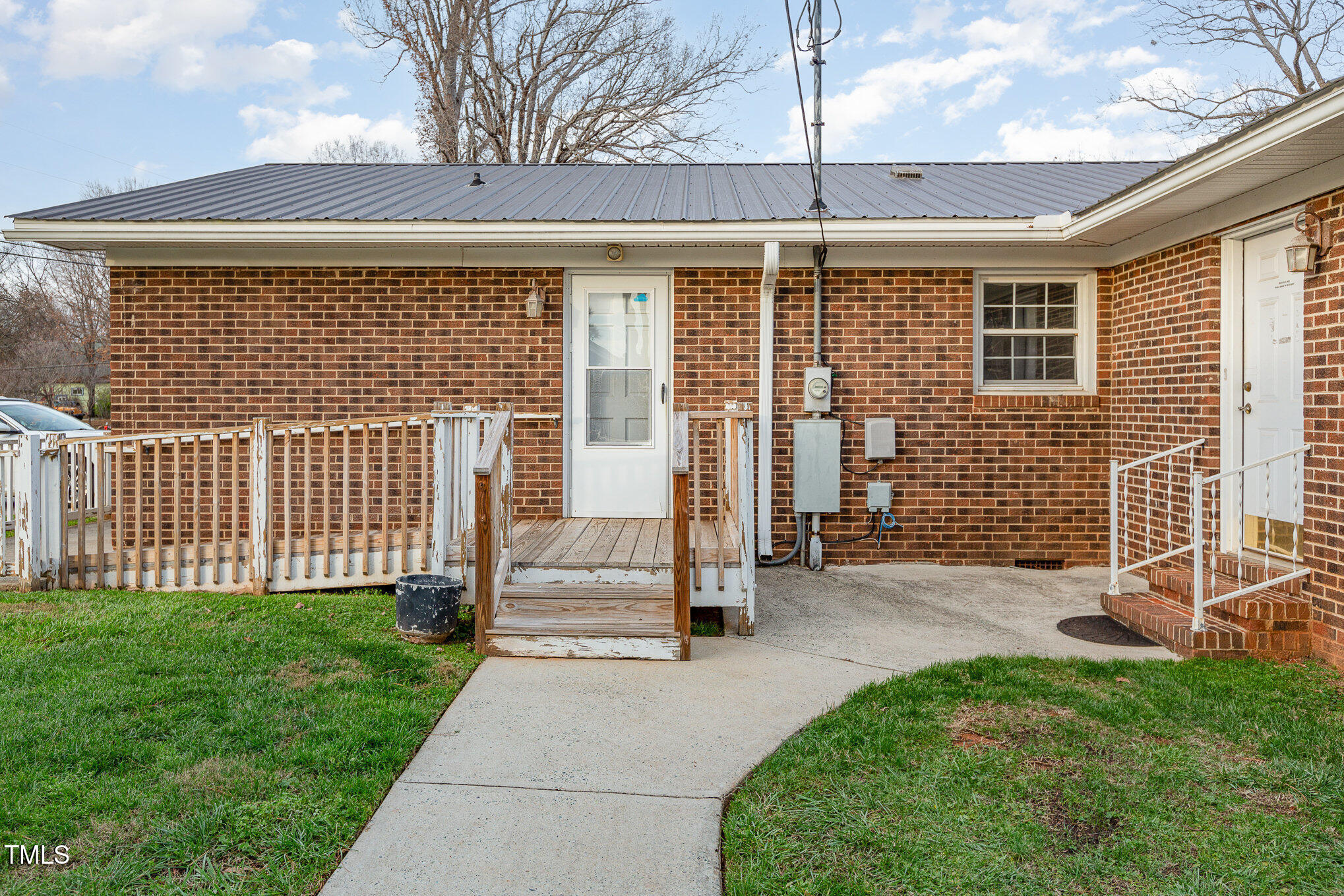 250 East Street Property Photo 26