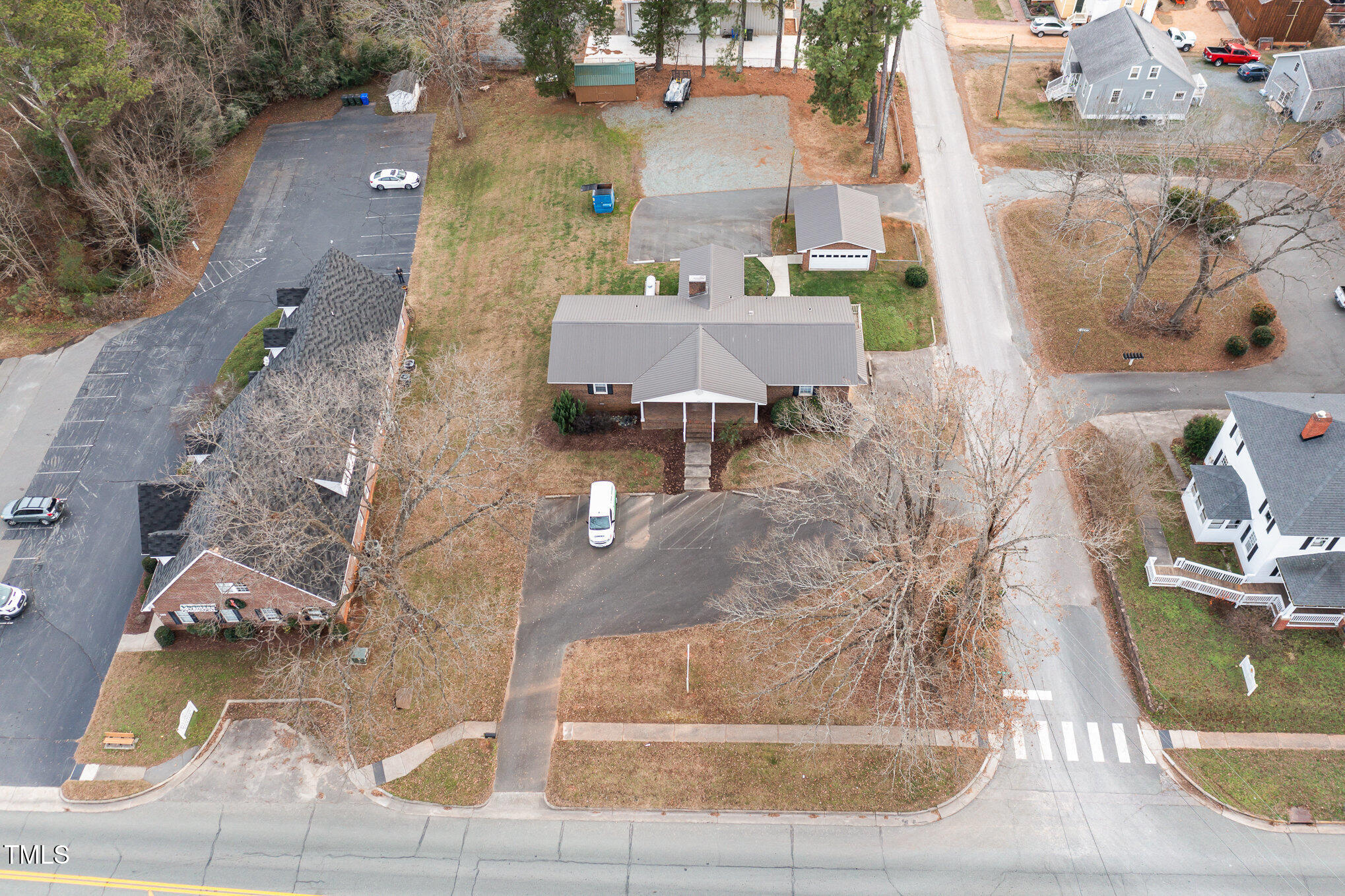 250 East Street Property Photo 30