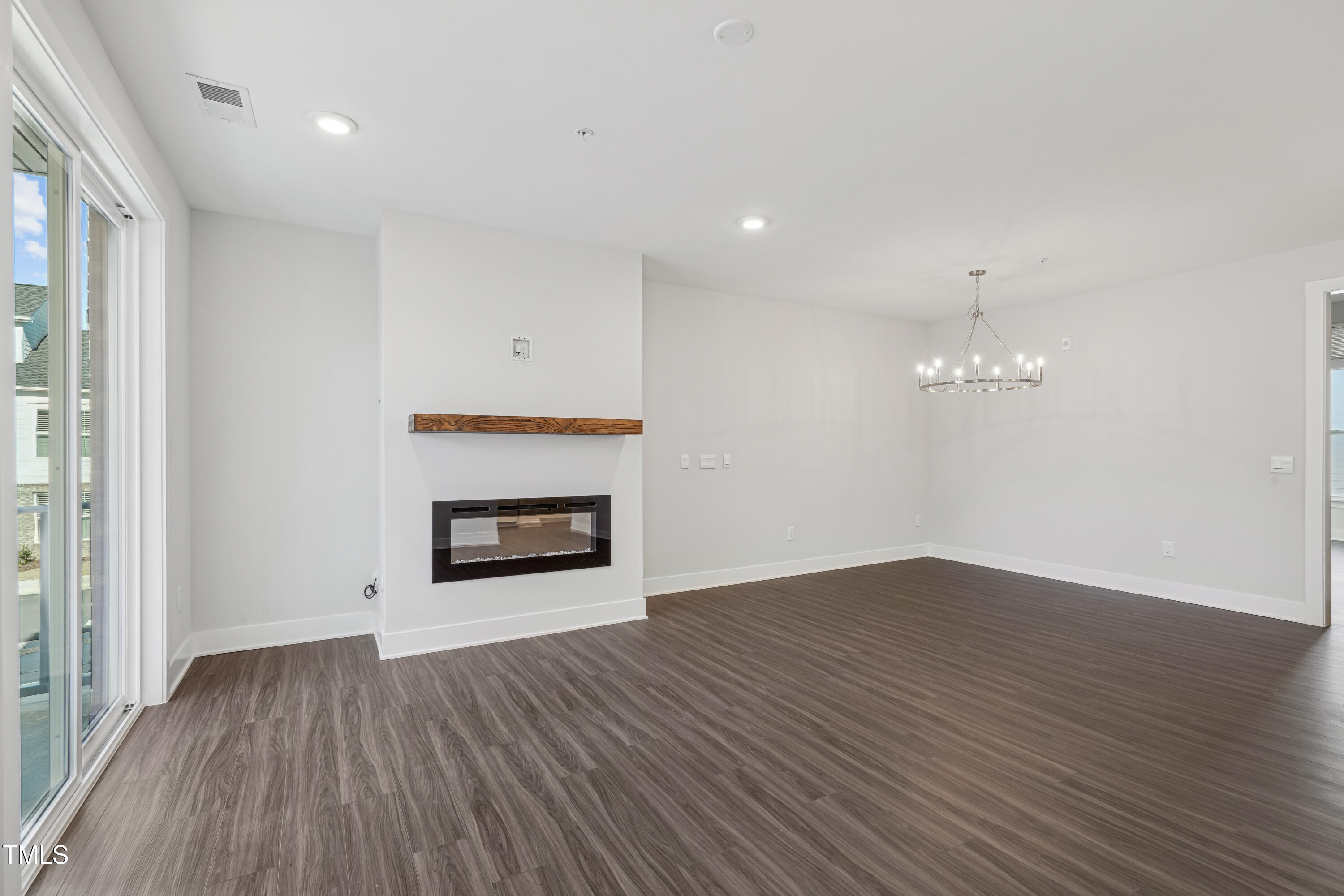 11548 Helmond Way # 118 Property Photo 2