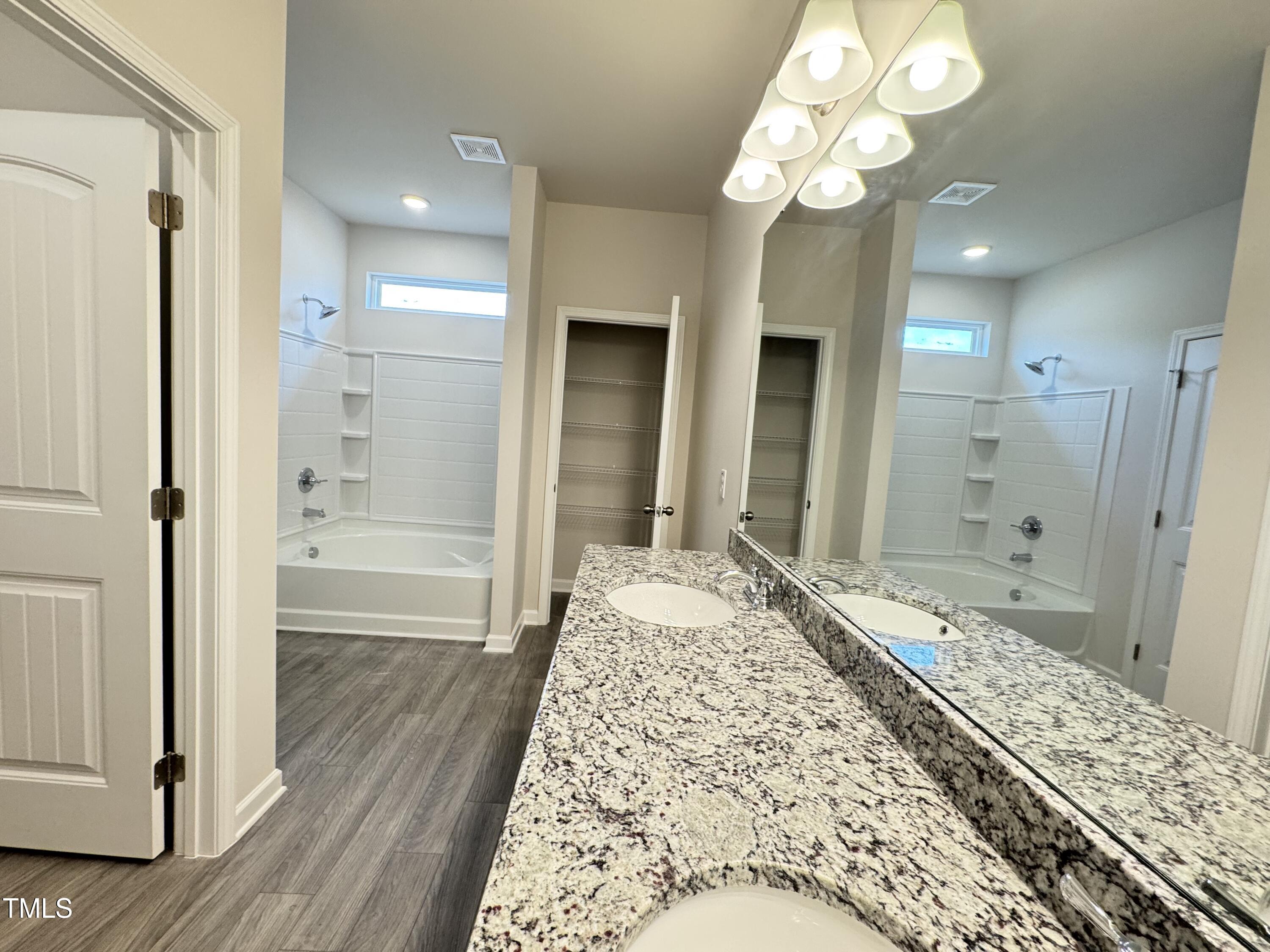 166 Vega Loop Property Photo 14