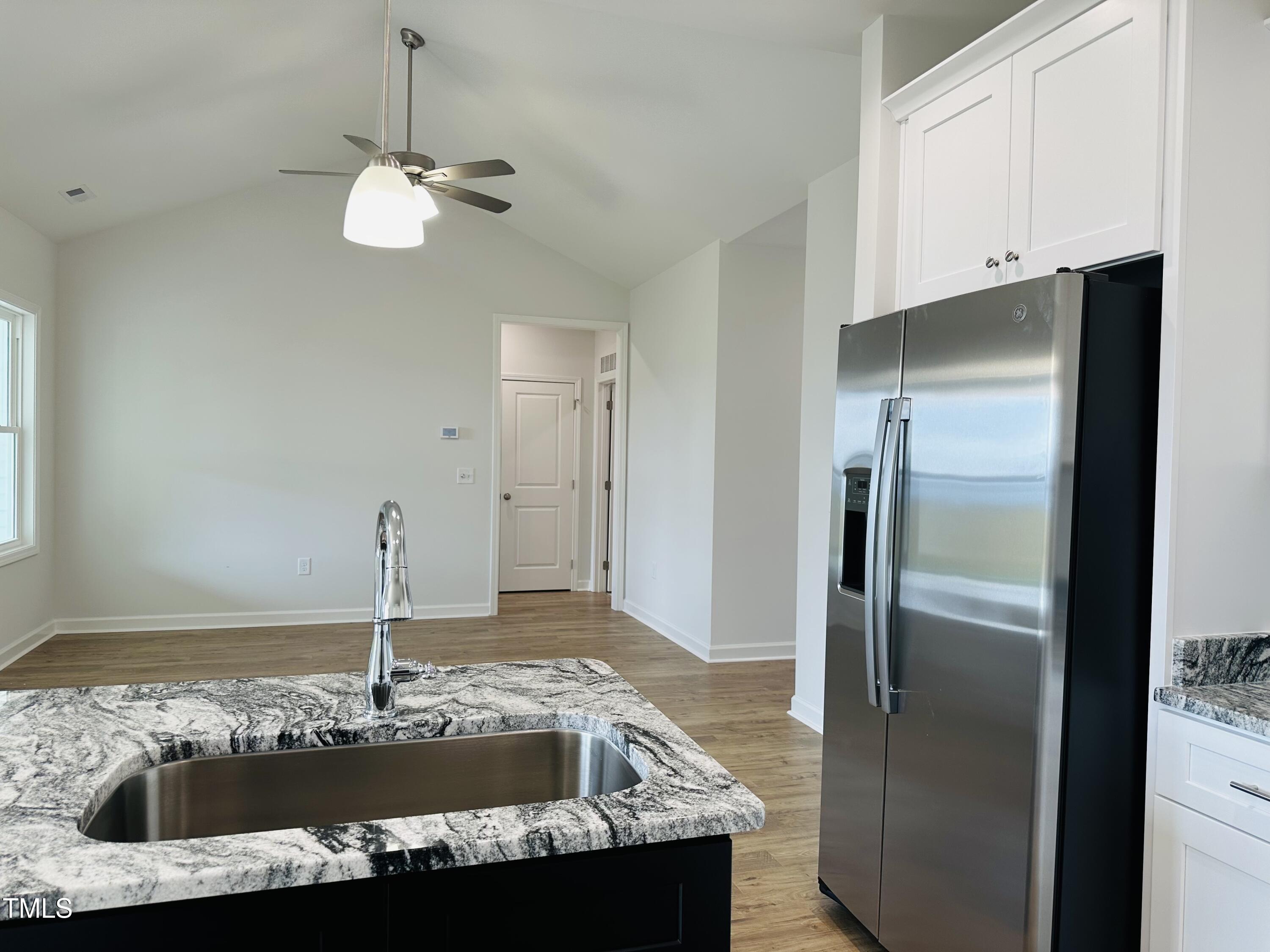 110 E Sillinger Drive Property Photo 15