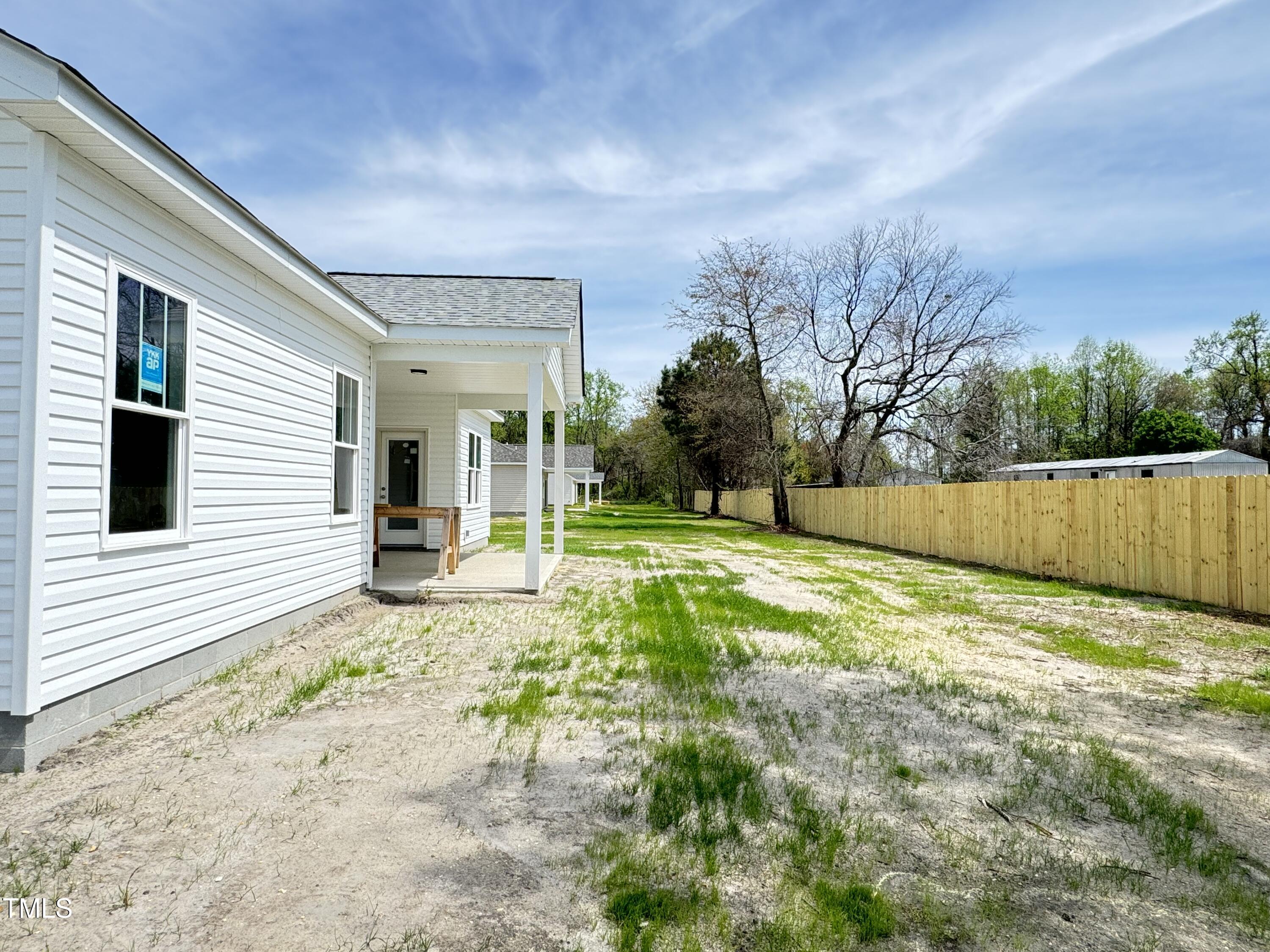 110 E Sillinger Drive Property Photo 24