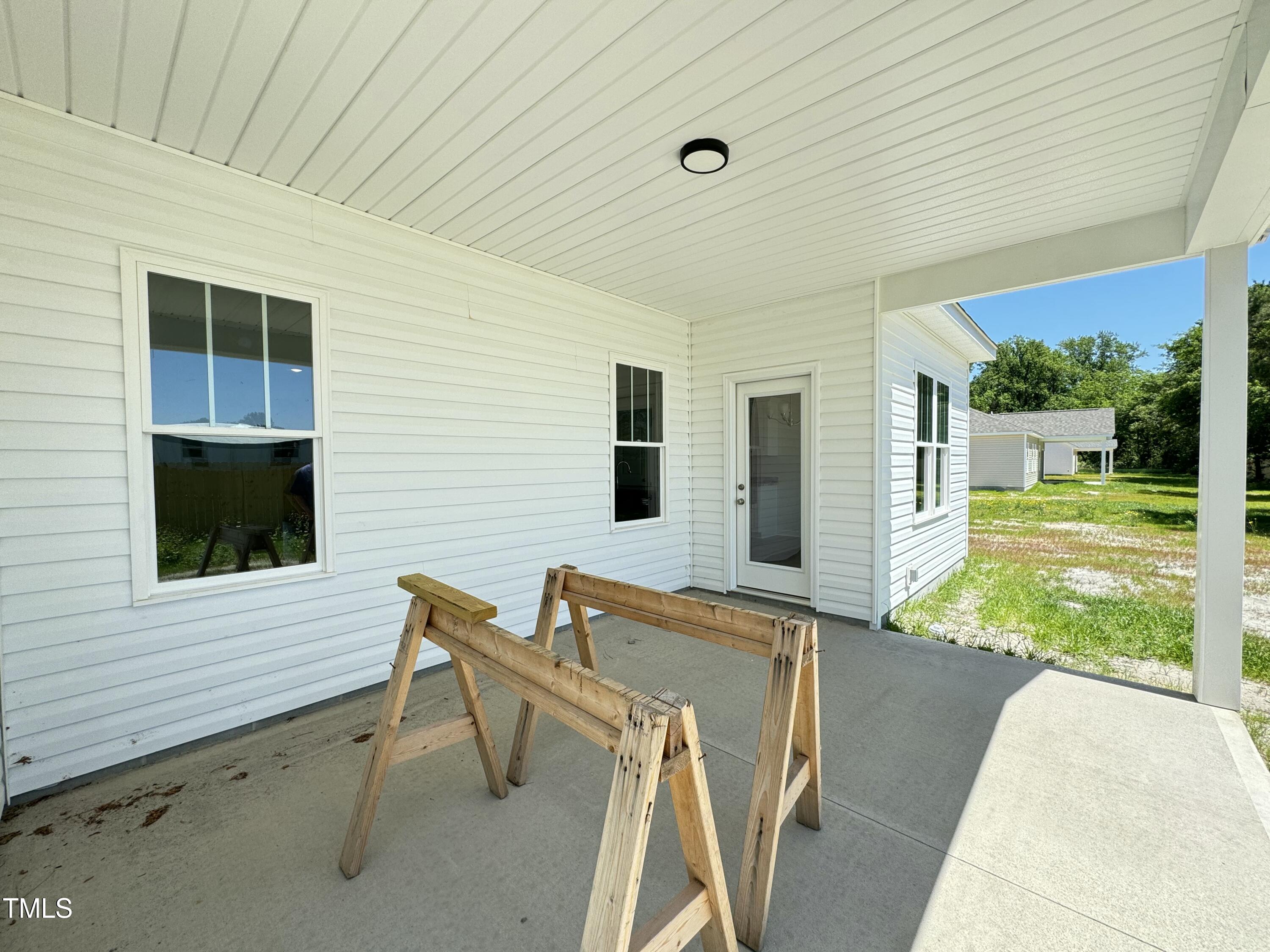 110 E Sillinger Drive Property Photo 25