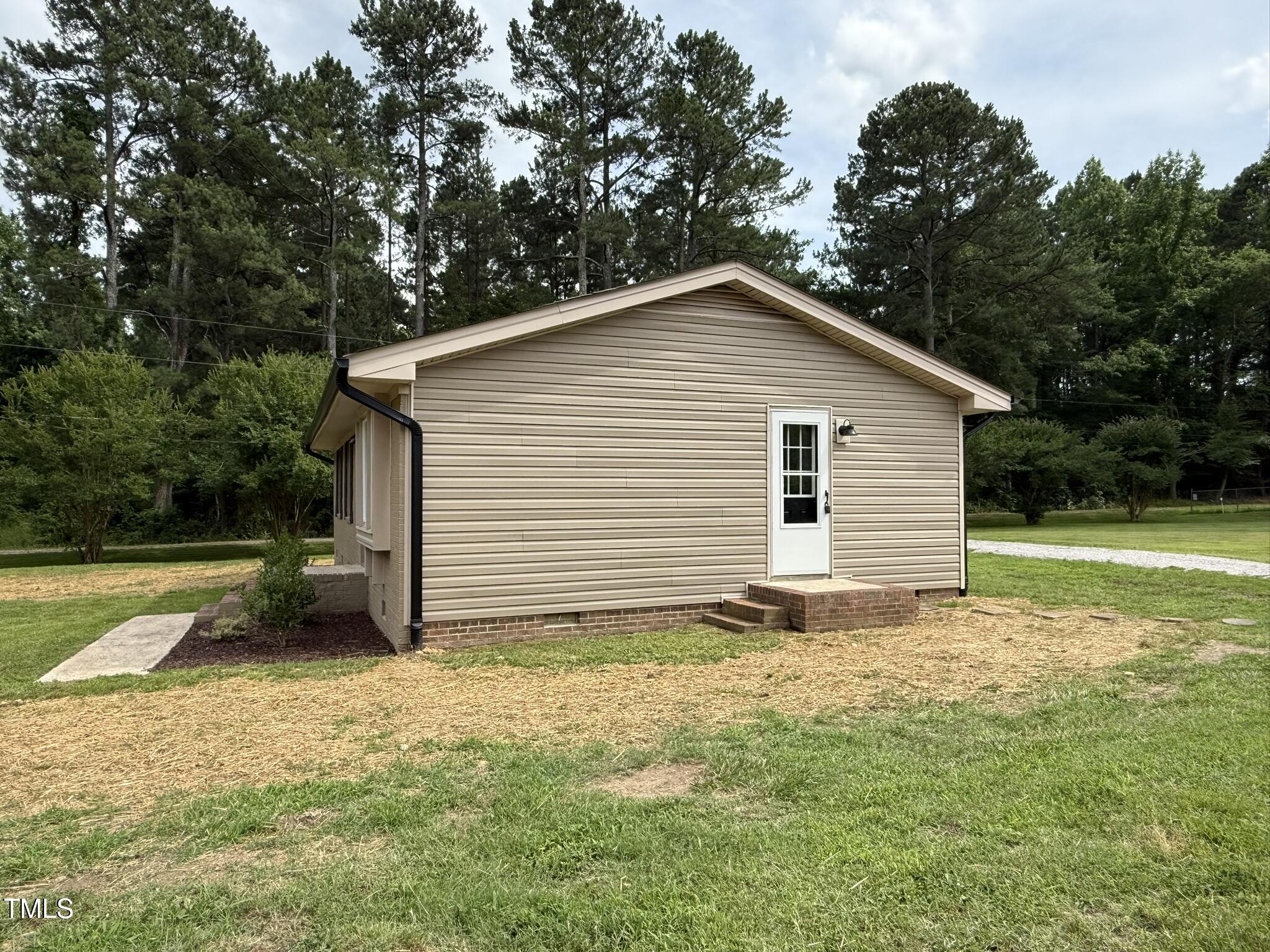 2253 Nc Highway 96 S Property Photo 23