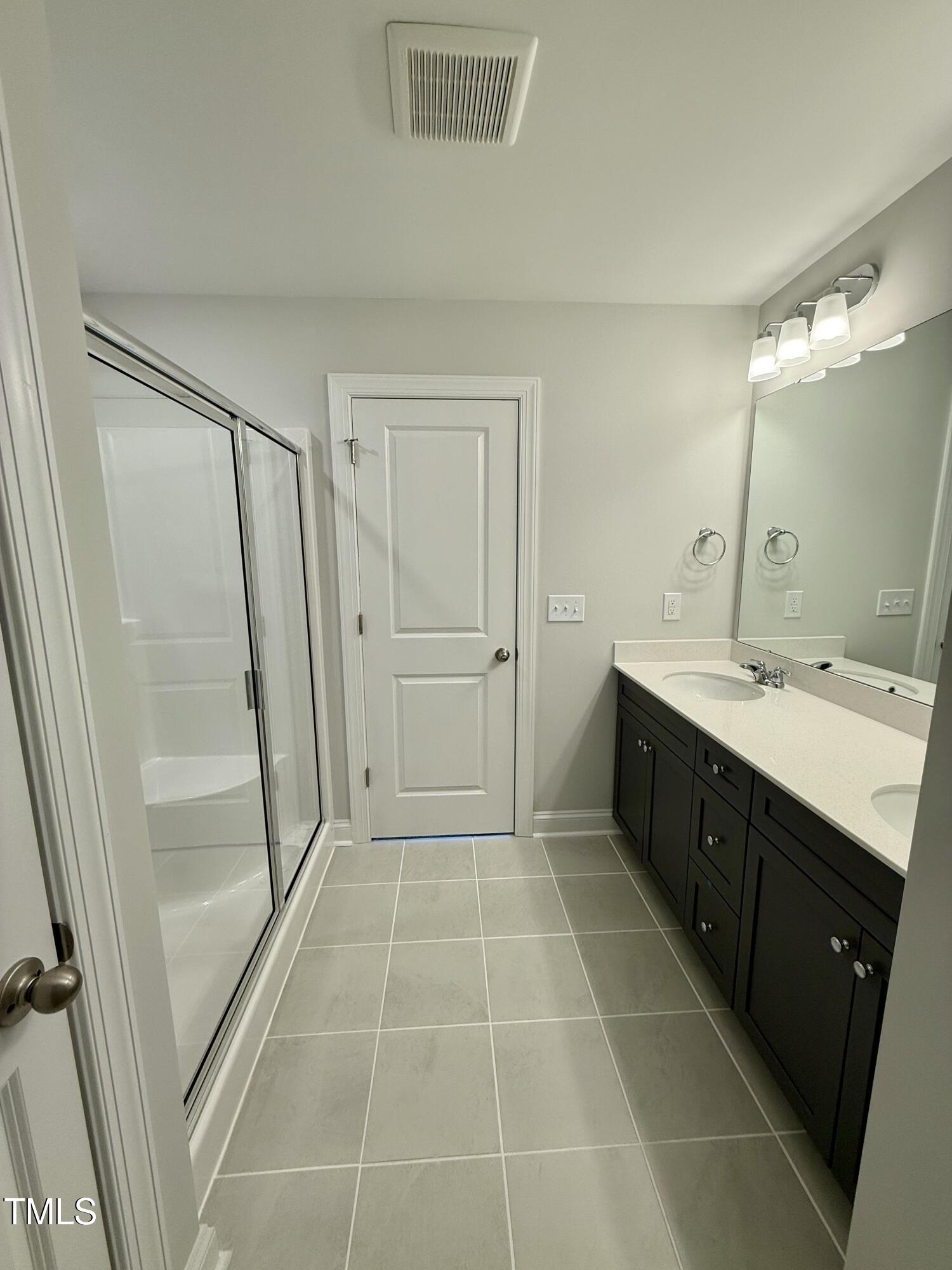 523 Eversden Drive Property Photo 9
