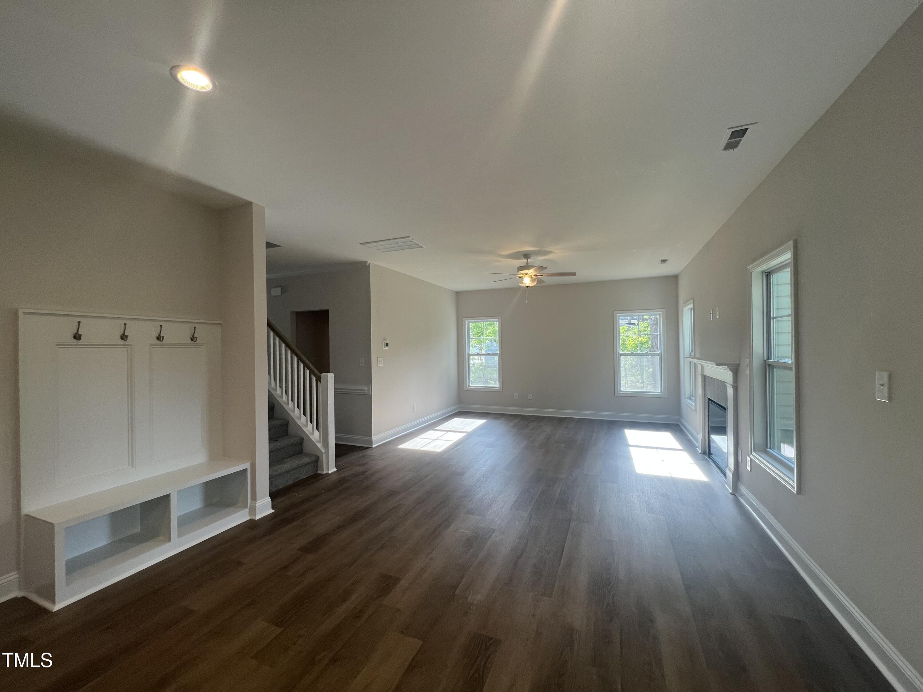 3827 Hatteras Drive Property Photo 5