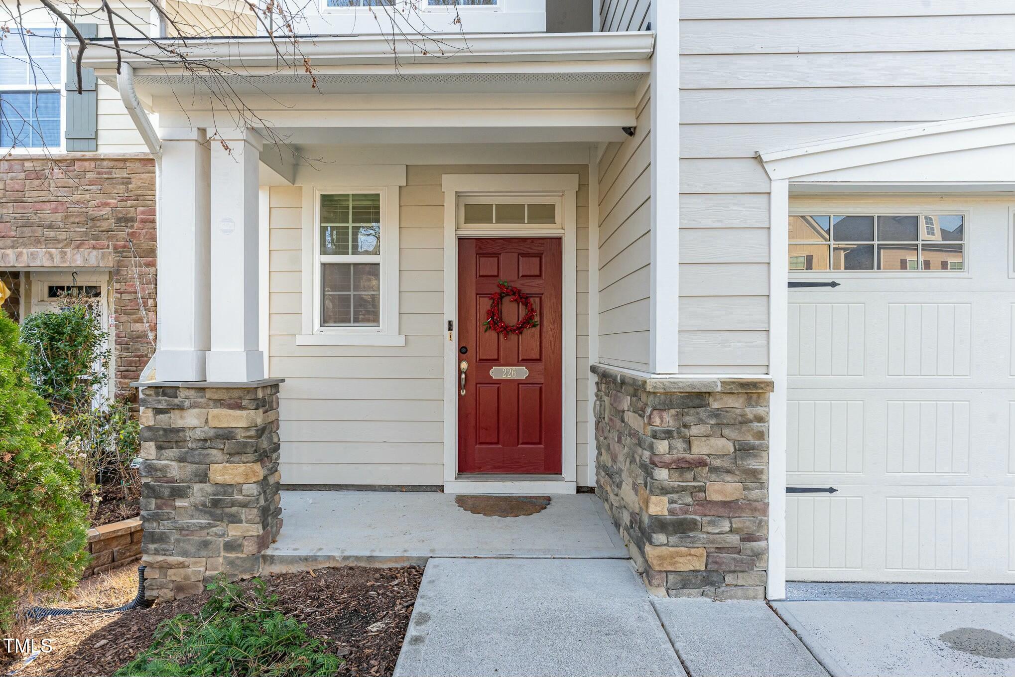 226 Begen Street Property Photo 4