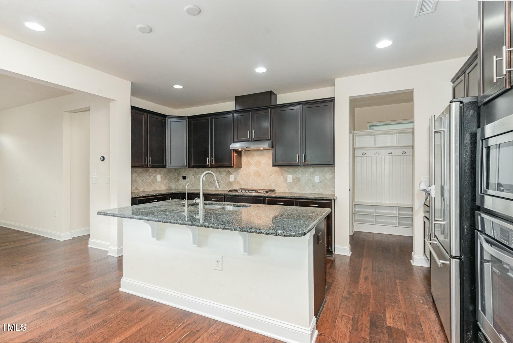 226 Begen Street Property Photo 6